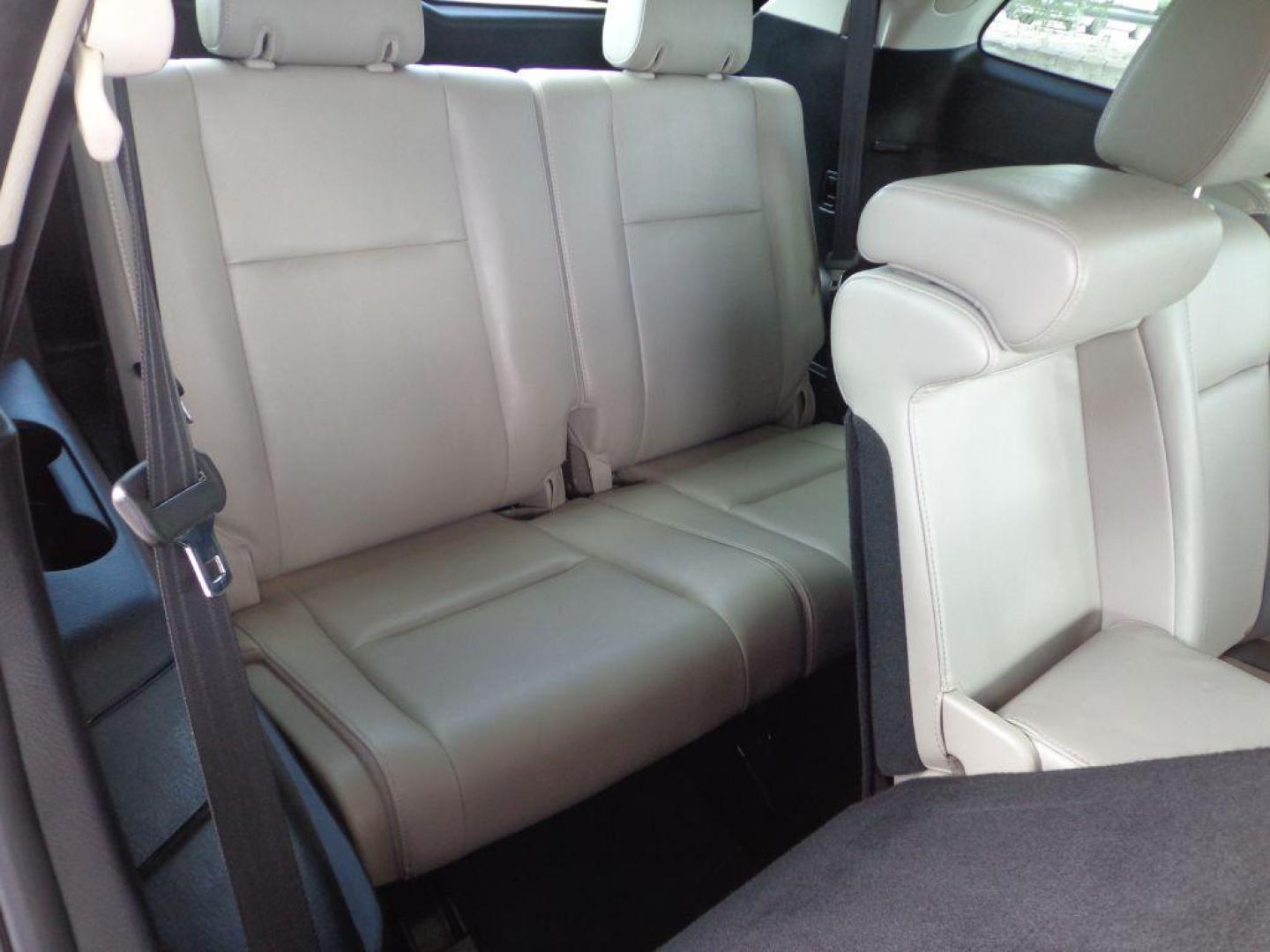 2012 MAROON MAZDA CX-9 (JM3TB3CA6C0) with an 3.7L engine, Automatic transmission, located at 6610 L St., Omaha, NE, 68117, (402) 731-7800, 41.212872, -96.014702 - FRESH TRADE- PRE INSPECTED- 3RD ROW- RUNS GREAT WITH NEWER TIRES! *****We have found that most customers do the majority of their shopping online before visiting a dealership. For this reason we feel it necessary to have a competitive price on our used vehicles right up front. We spend time r - Photo#19