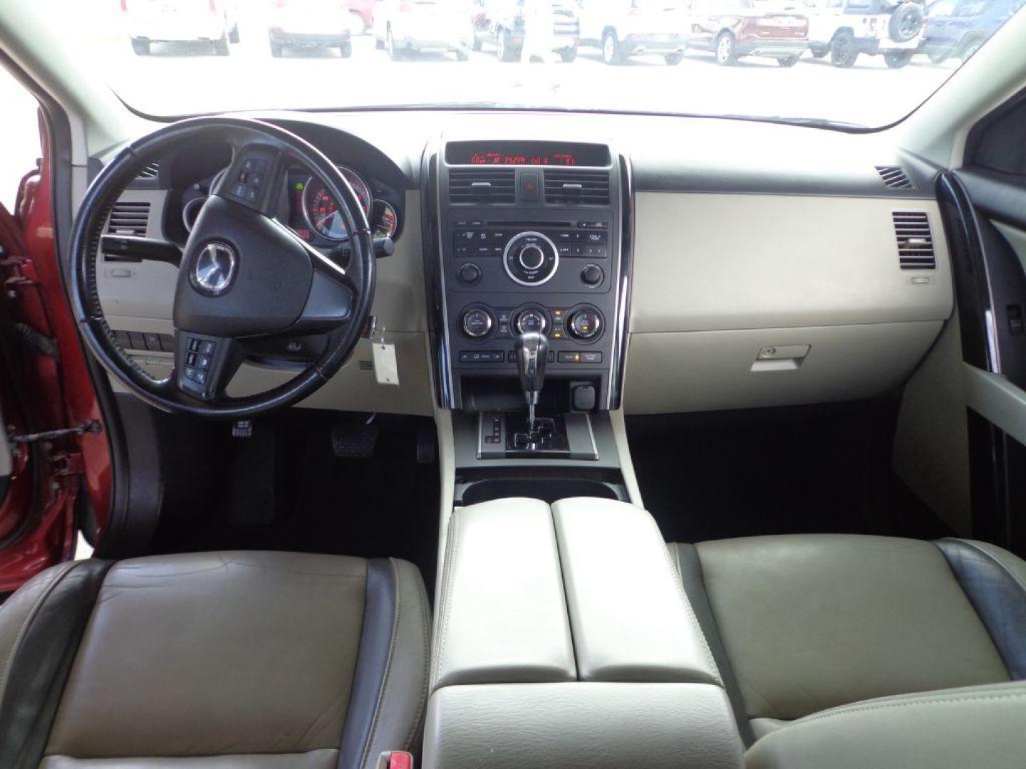 2012 MAROON MAZDA CX-9 (JM3TB3CA6C0) with an 3.7L engine, Automatic transmission, located at 6610 L St., Omaha, NE, 68117, (402) 731-7800, 41.212872, -96.014702 - FRESH TRADE- PRE INSPECTED- 3RD ROW- RUNS GREAT WITH NEWER TIRES! *****We have found that most customers do the majority of their shopping online before visiting a dealership. For this reason we feel it necessary to have a competitive price on our used vehicles right up front. We spend time r - Photo#21