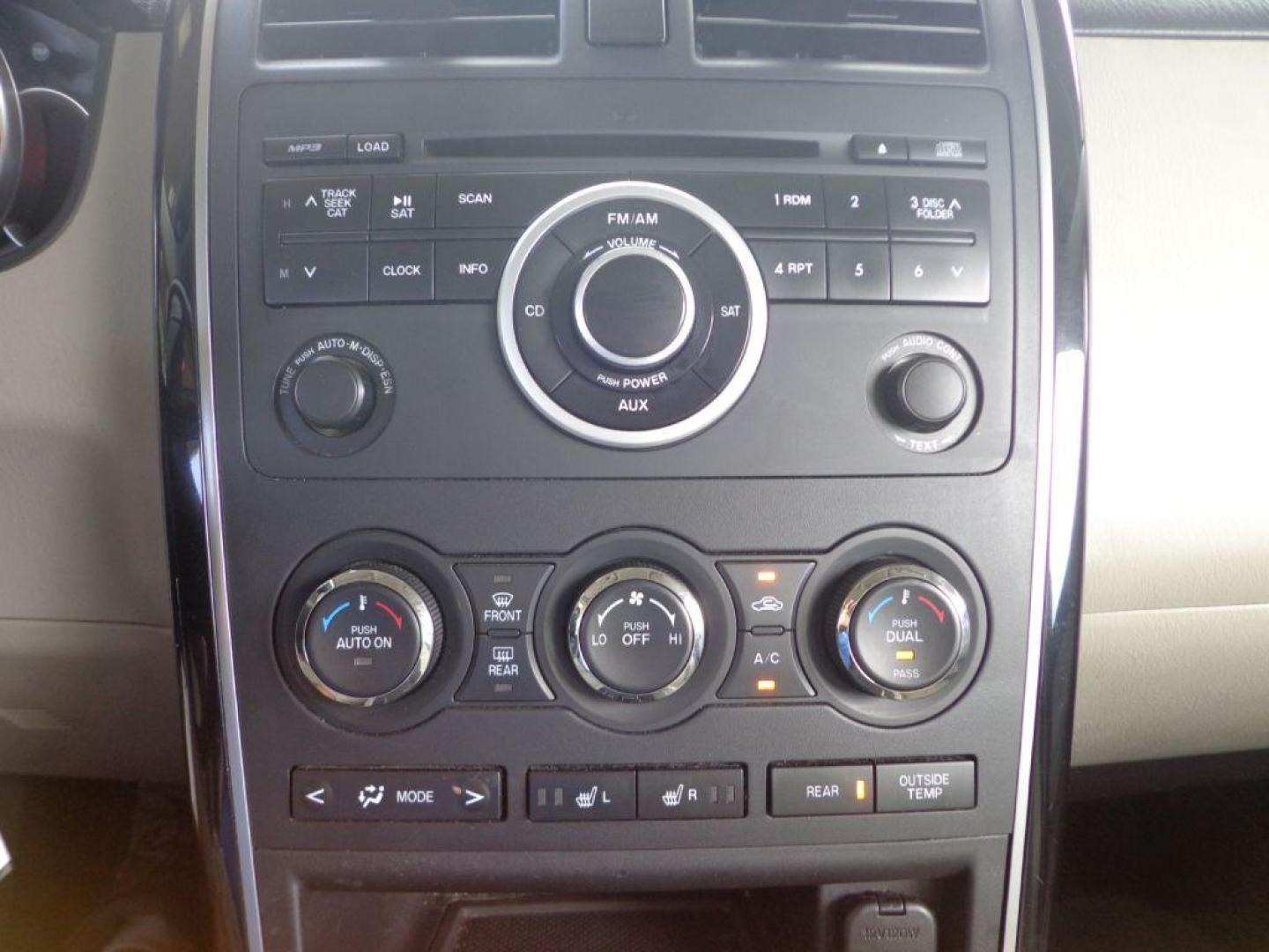 2012 MAROON MAZDA CX-9 (JM3TB3CA6C0) with an 3.7L engine, Automatic transmission, located at 6610 L St., Omaha, NE, 68117, (402) 731-7800, 41.212872, -96.014702 - FRESH TRADE- PRE INSPECTED- 3RD ROW- RUNS GREAT WITH NEWER TIRES! *****We have found that most customers do the majority of their shopping online before visiting a dealership. For this reason we feel it necessary to have a competitive price on our used vehicles right up front. We spend time r - Photo#22