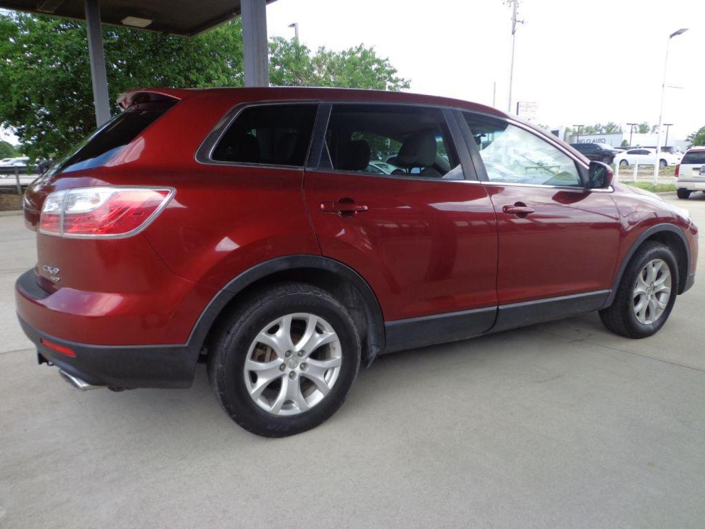 2012 MAROON MAZDA CX-9 (JM3TB3CA6C0) with an 3.7L engine, Automatic transmission, located at 6610 L St., Omaha, NE, 68117, (402) 731-7800, 41.212872, -96.014702 - FRESH TRADE- PRE INSPECTED- 3RD ROW- RUNS GREAT WITH NEWER TIRES! *****We have found that most customers do the majority of their shopping online before visiting a dealership. For this reason we feel it necessary to have a competitive price on our used vehicles right up front. We spend time r - Photo#3