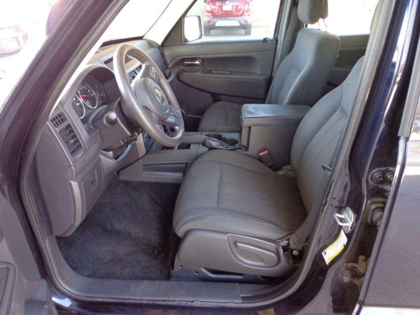 2011 BLUE JEEP LIBERTY SPORT (1J4PP2GK3BW) with an 3.7L engine, Automatic transmission, located at 6610 L St., Omaha, NE, 68117, (402) 731-7800, 41.212872, -96.014702 - LOCAL TRADE-IN WITH A CLEAN CARFAX, PRE-INSPECTED READY TO GO! *****We have found that most customers do the majority of their shopping online before visiting a dealership. For this reason we feel it necessary to have a competitive price on our used vehicles right up front. We spend time resear - Photo#12
