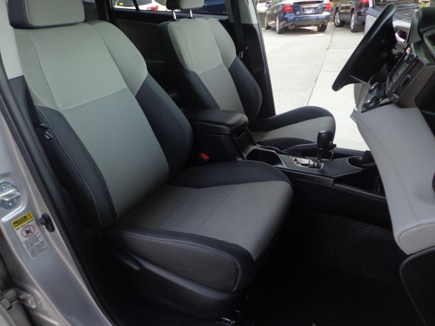 2015 SILVER TOYOTA RAV4 XLE (2T3RFREV3FW) with an 2.5L engine, Automatic transmission, located at 6610 L St., Omaha, NE, 68117, (402) 731-7800, 41.212872, -96.014702 - SHARP LOW MILE RAV WITH A SUNROOF, NAV, BACKUP CAM AND NEWER TIRES! *****We have found that most customers do the majority of their shopping online before visiting a dealership. For this reason we feel it necessary to have a competitive price on our used vehicles right up front. We spend time r - Photo#15