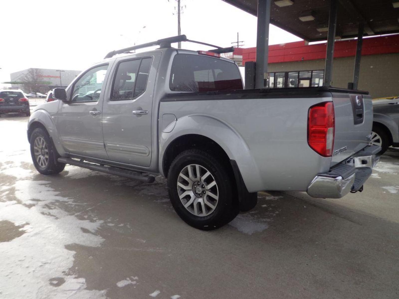 2011 SILVER NISSAN FRONTIER SL (1N6AD0EV2BC) with an 4.0L engine, Automatic transmission, located at 6610 L St., Omaha, NE, 68117, (402) 731-7800, 41.212872, -96.014702 - 1-OWNER CLEAN CARFAX LOW MILEAGE, HEATED LEATHER, SUNROOF, NEWER TIRES AND MUCH MORE! *****We have found that most customers do the majority of their shopping online before visiting a dealership. For this reason we feel it necessary to have a competitive price on our used vehicles right up fron - Photo #5