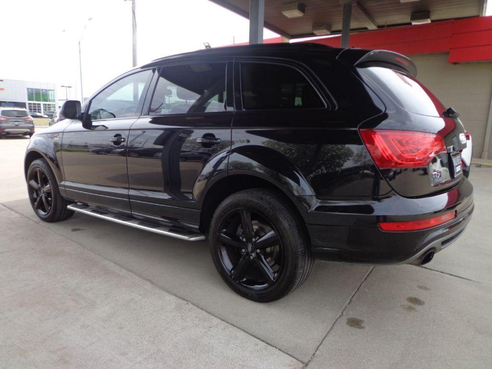 2015 BLACK AUDI Q7 PRESTIGE (WA1DGAFE8FD) with an 3.0L engine, Automatic transmission, located at 6610 L St., Omaha, NE, 68117, (402) 731-7800, 41.212872, -96.014702 - SHARP PRESTIGE S-LINE PACKAGE LOADED WITH NAV, FRONT AND REAR VIEW CAMERAS, PANORAMIC ROOF, 3RD ROW SEATING AND MUCH MORE! *****We have found that most customers do the majority of their shopping online before visiting a dealership. For this reason we feel it necessary to have a competitive pri - Photo #5