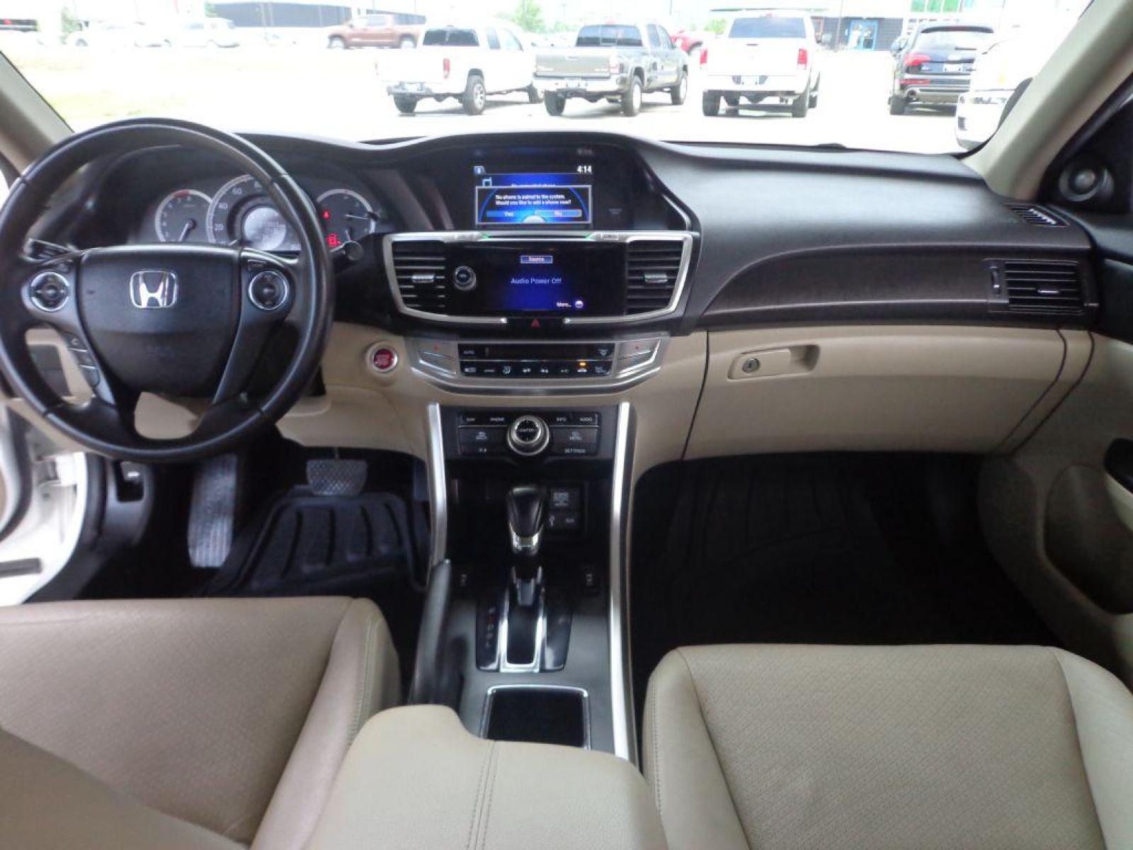 2014 WHITE HONDA ACCORD EXL (1HGCR2F87EA) with an 2.4L engine, Continuously Variable transmission, located at 6610 L St., Omaha, NE, 68117, (402) 731-7800, 41.212872, -96.014702 - Photo #18