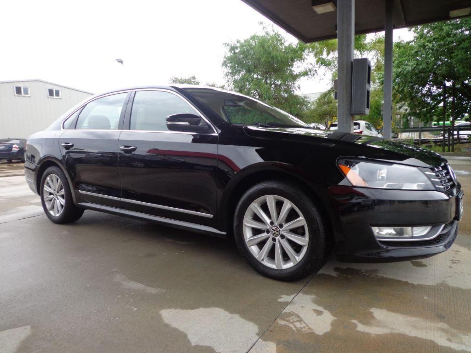 2013 BLACK VOLKSWAGEN PASSAT SEL (1VWCH7A34DC) with an 2.5L engine, Automatic transmission, located at 6610 L St., Omaha, NE, 68117, (402) 731-7800, 41.212872, -96.014702 - SHARP SEL PACKAGE WITH A CLEAN CARFAX, LOW MILEAGE, SUNROOF, HEATED SEATS, BACKUP CAM AND NEWER TIRES! *****We have found that most customers do the majority of their shopping online before visiting a dealership. For this reason we feel it necessary to have a competitive price on our used vehi - Photo #2