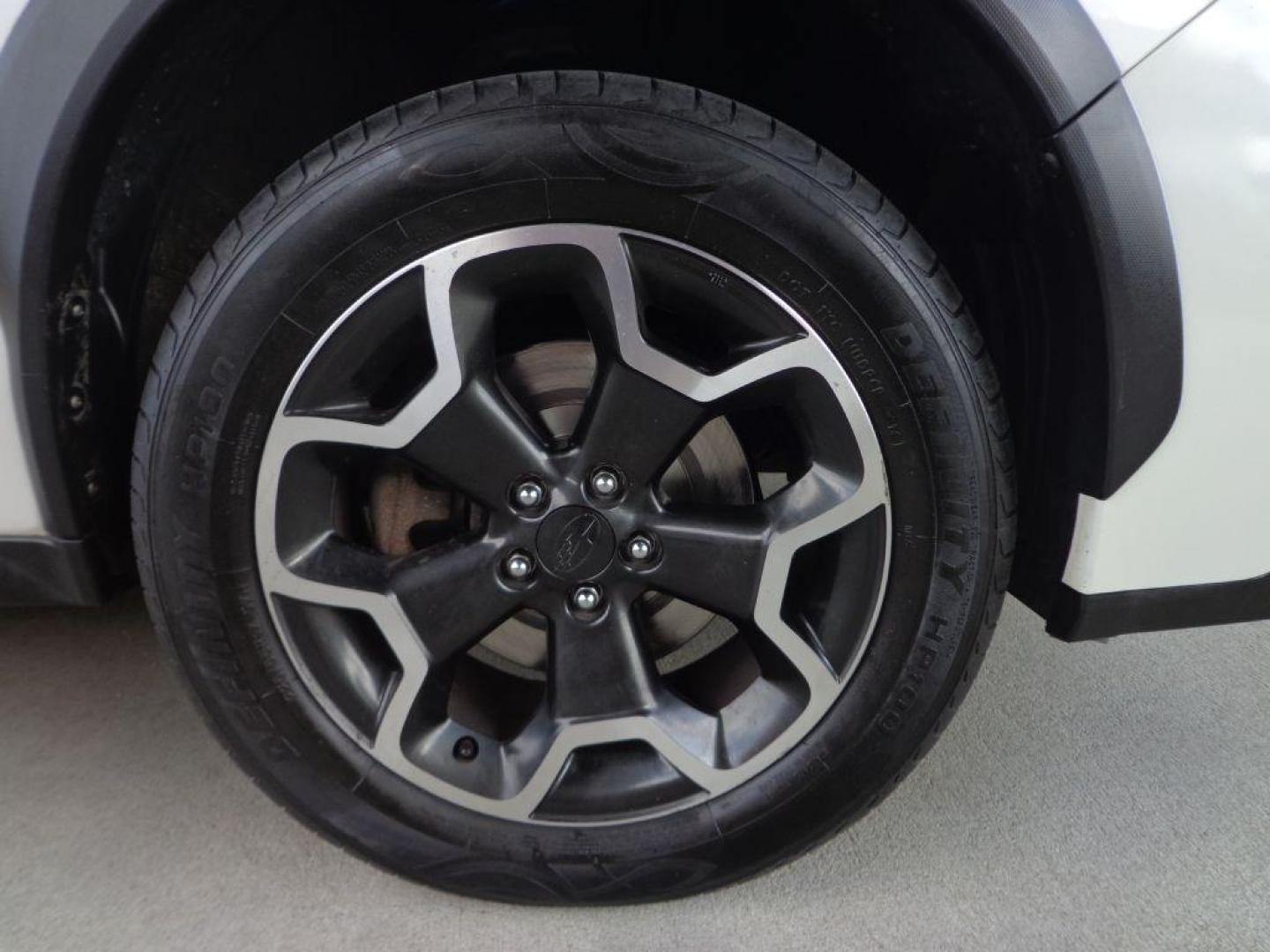 2014 WHITE SUBARU XV CROSSTREK 2.0 PREMIUM (JF2GPAVC3E8) with an 2.0L engine, Continuously Variable transmission, located at 6610 L St., Omaha, NE, 68117, (402) 731-7800, 41.212872, -96.014702 - 1-OWNER CLEAN CARFAX LOW MILEAGE WITH HEATED SEATS AND A SUNROOF! *****We have found that most customers do the majority of their shopping online before visiting a dealership. For this reason we feel it necessary to have a competitive price on our used vehicles right up front. We spend time r - Photo#8