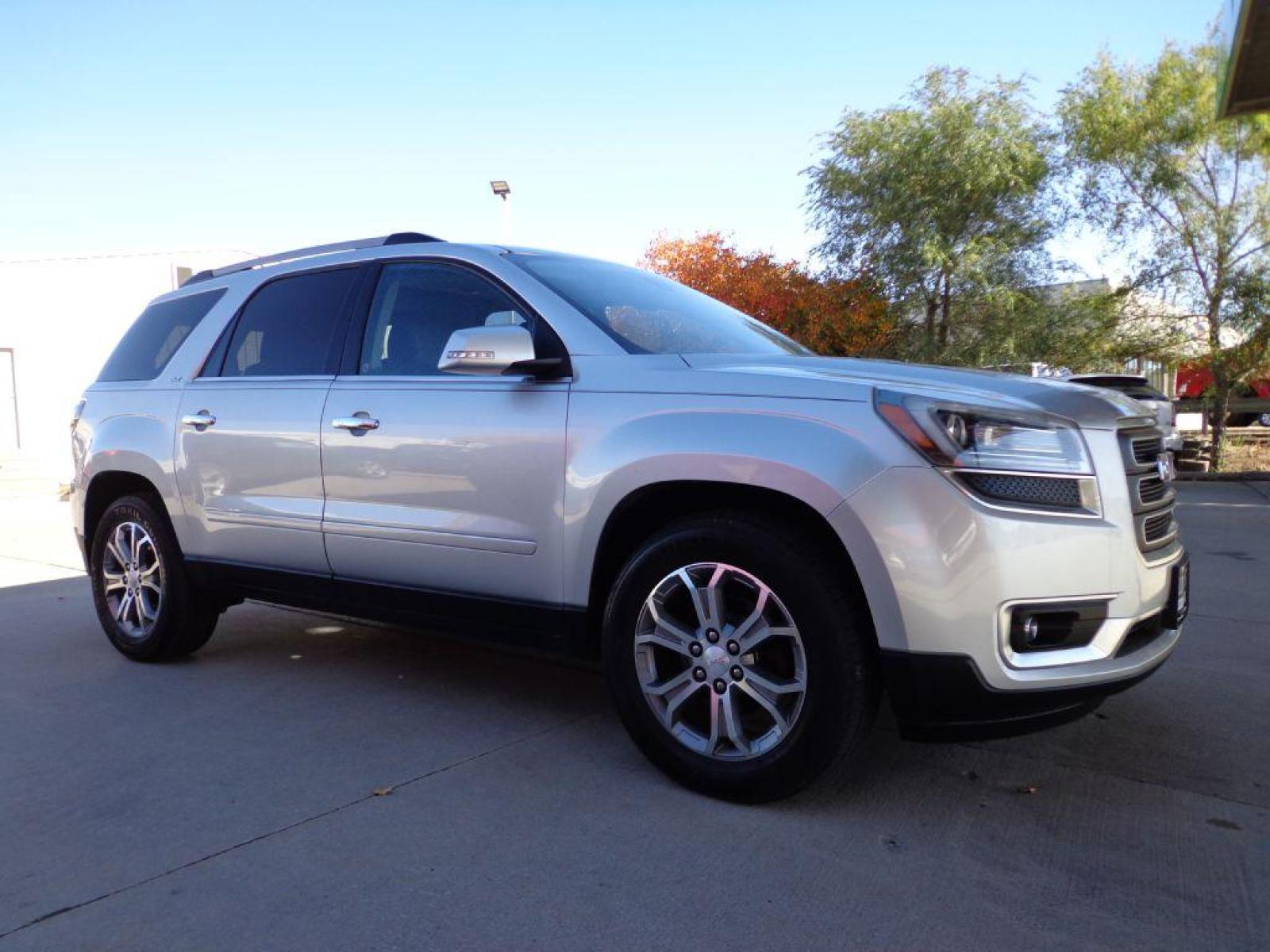 2014 SILVER GMC ACADIA SLT-1 (1GKKVRKD7EJ) with an 3.6L engine, Automatic transmission, located at 6610 L St., Omaha, NE, 68117, (402) 731-7800, 41.212872, -96.014702 - 2-OWNER CLEAN CARFAX LOW MILEAGE LOADED WITH HEATED LEATHER, DUAL SUNROOF, NAV, BACKUP CAM, BOSE AUDIO, POWER LIFTGATE AND MUCH MORE! *****We have found that most customers do the majority of their shopping online before visiting a dealership. For this reason we feel it necessary to have a comp - Photo #2