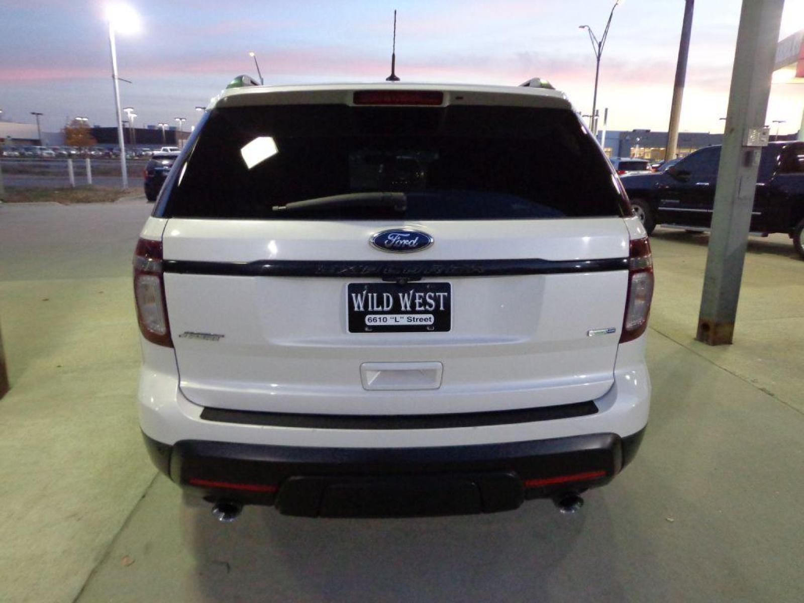 2015 WHITE FORD EXPLORER SPORT (1FM5K8GT6FG) with an 3.5L engine, Automatic transmission, located at 6610 L St., Omaha, NE, 68117, (402) 731-7800, 41.212872, -96.014702 - SHARP SPORT PACKAGE WITH A CLEAN CARFAX LOADED WITH OPTIONS INCLUDING PANORAMIC ROOF, HEATED AND COOLED SEATS, REAR BUCKET SEATS, POWER THIRD ROW, NAV, BACKUP CAM, BLIND SPOT ASSIST, ADAPTIVE CRUISE, HEATED STEERING WHEEL, REMOTE START AND NEWER TIRES! *****We have found that most customers d - Photo #4