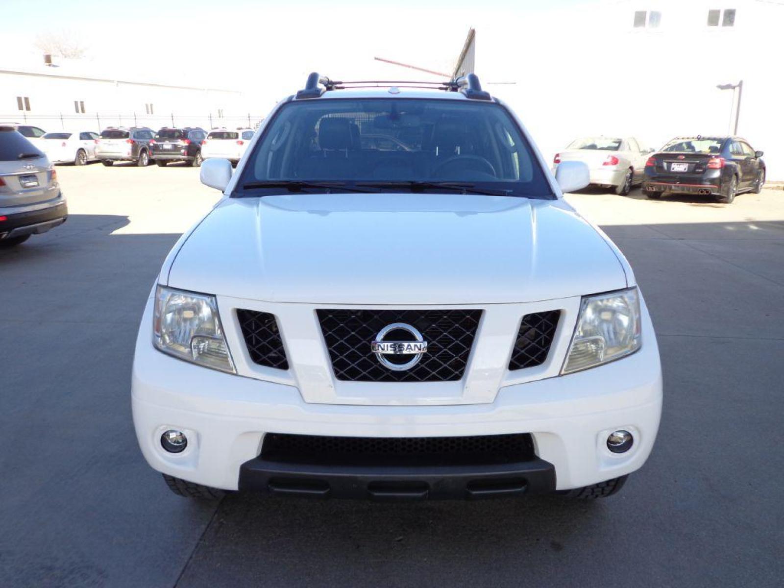 2011 WHITE NISSAN FRONTIER PRO-4X (1N6AD0EV9BC) with an 4.0L engine, Automatic transmission, located at 6610 L St., Omaha, NE, 68117, (402) 731-7800, 41.212872, -96.014702 - SHARP RUST FREE LOW MILEAGE PRO-4X LOADED WITH HEATED LEATHER, SUNROOF, ROCKFORD AUDIO AND NEW TIRES! *****We have found that most customers do the majority of their shopping online before visiting a dealership. For this reason we feel it necessary to have a competitive price on our used vehi - Photo #1