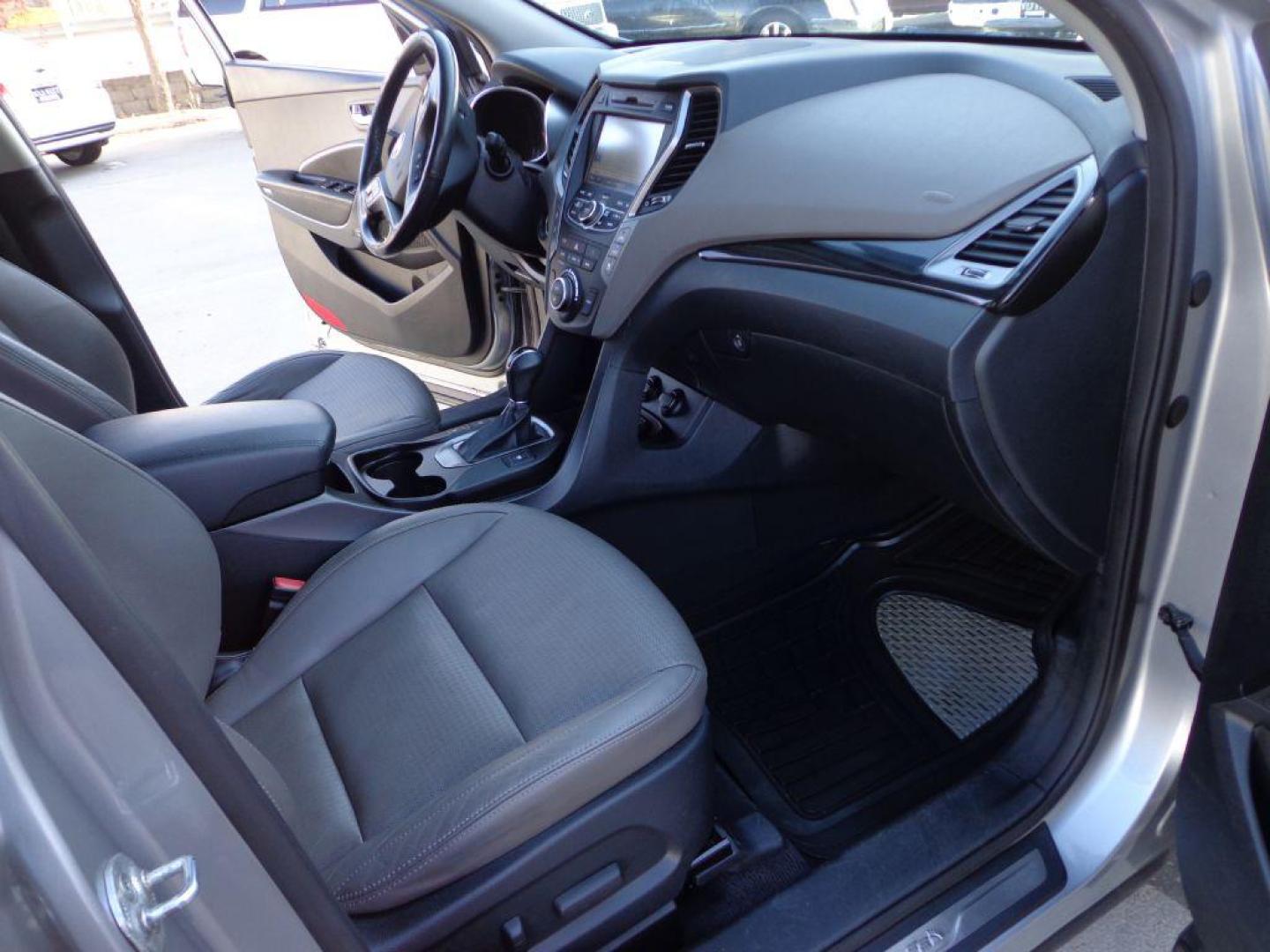 2014 GRAY HYUNDAI SANTA FE LIMITED (KM8SRDHF2EU) with an 3.3L engine, Automatic transmission, located at 6610 L St., Omaha, NE, 68117, (402) 731-7800, 41.212872, -96.014702 - LIMITED MODEL WITH A CLEAN CARFAX, LOW MILEAGE, LOADED WITH HEATED/COOLED SEATS, 2ND ROW BUCKETS, 3RD ROW, PANORAMIC ROOF, NAV AND BACKUP CAM! *****We have found that most customers do the majority of their shopping online before visiting a dealership. For this reason we feel it necessary to ha - Photo#17