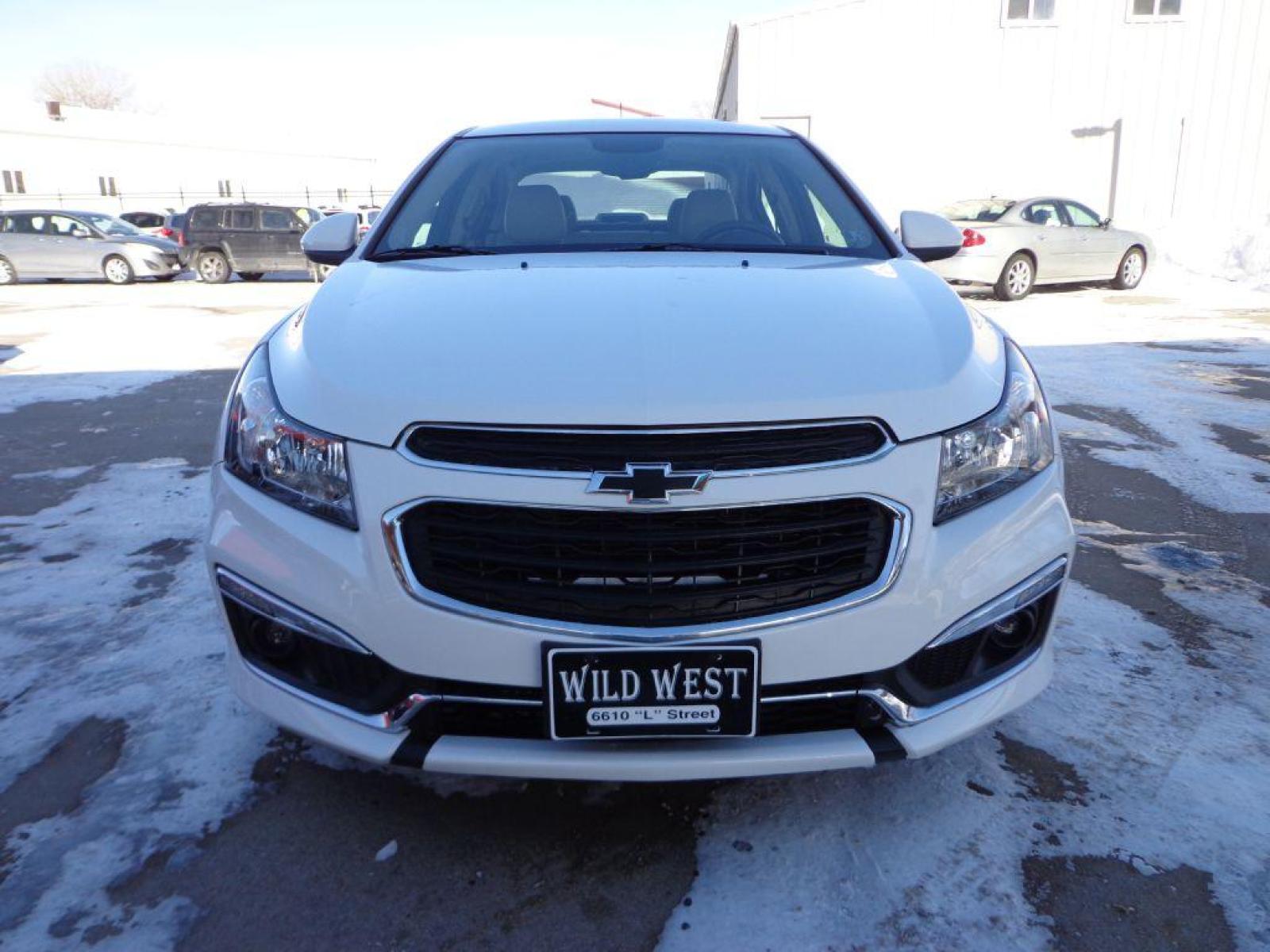 2016 WHITE CHEVROLET CRUZE LIMITED LTZ (1G1PG5SB9G7) with an 1.4L engine, Automatic transmission, located at 6610 L St., Omaha, NE, 68117, (402) 731-7800, 41.212872, -96.014702 - 2-OWNER CLEAN CARFAX LOW MILEAGE RS PACKAGE LOADED WITH HRATED LEATHER, SUNROOF, NAV, BACKUP CAM, PIONEER AUDIO AND NEWER TIRES! *****We have found that most customers do the majority of their shopping online before visiting a dealership. For this reason we feel it necessary to have a competiti - Photo #1