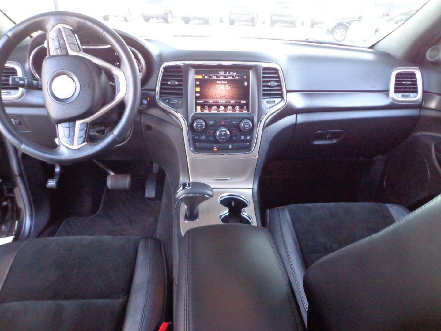 2014 BLACK JEEP GRAND CHEROKEE ALTITUDE (1C4RJFAG7EC) with an 3.6L engine, Automatic transmission, located at 6610 L St., Omaha, NE, 68117, (402) 731-7800, 41.212872, -96.014702 - 1-OWNER CLEAN CARFAX LOW MILEAGE LOADED WITH BLACKOUT PACKAGE, NAV, HEATED SEATS/STEERING WHEEL, SUNROOF, REMOTE START AND NEWER 20' TIRES *****We have found that most customers do the majority of their shopping online before visiting a dealership. For this reason we feel it necessary to have a - Photo#21