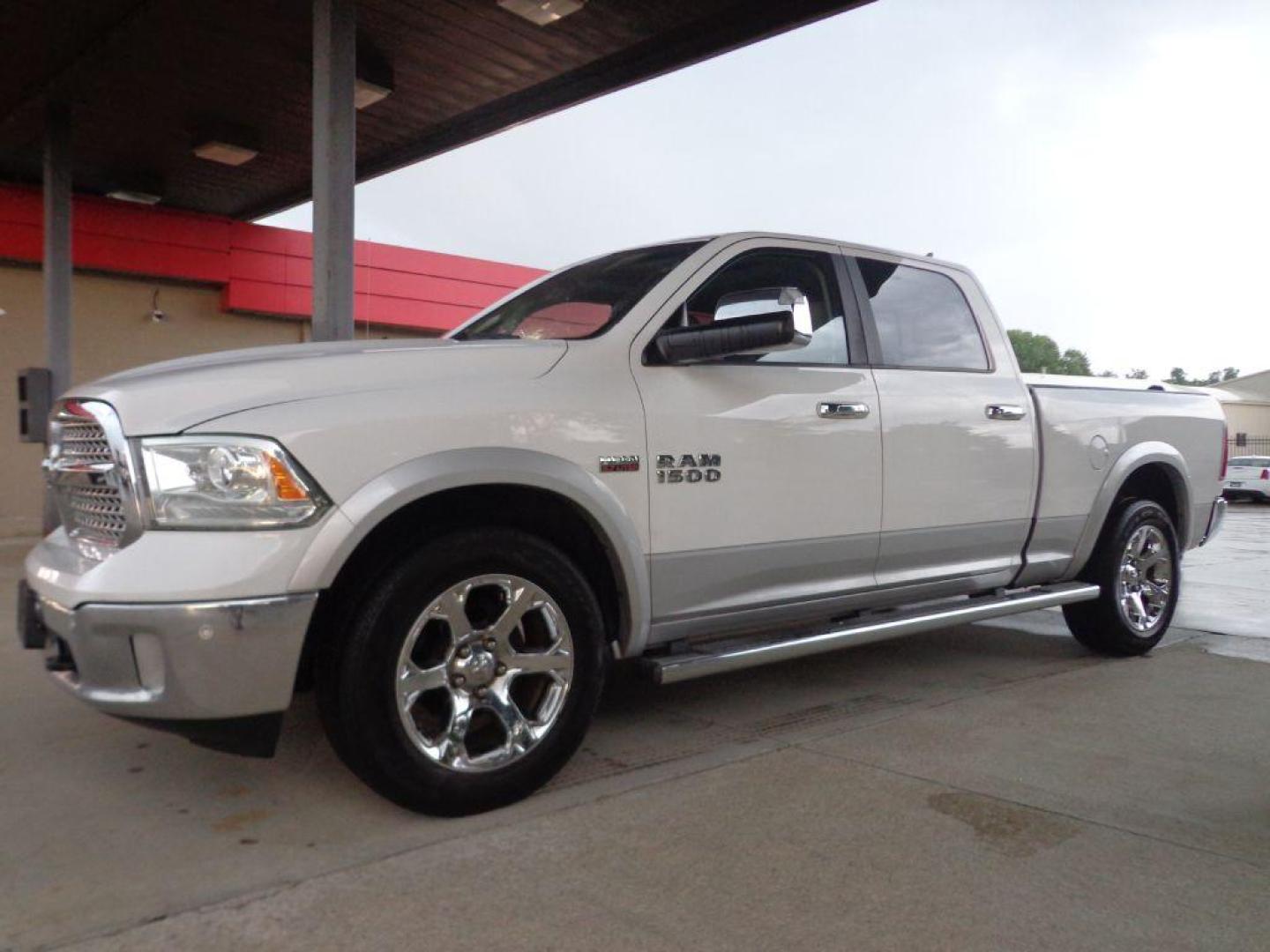 2014 WHITE RAM 1500 LARAMIE (1C6RR7VT9ES) with an 5.7L engine, Automatic transmission, located at 6610 L St., Omaha, NE, 68117, (402) 731-7800, 41.212872, -96.014702 - SHARP LARAMIE 2-OWNERS CLEAN CARFAX LOW MILEAGE LOADED WITH FRONT HEATED/COOLED SEATS, REAR HEATED SEATS, SUNROOF, NAV, BACKUP CAM, POWER REAR WINDOW, ALPINE AUDIO, REMOTE START AND MUCH MORE! *****We have found that most customers do the majority of their shopping online before visiting a de - Photo#0