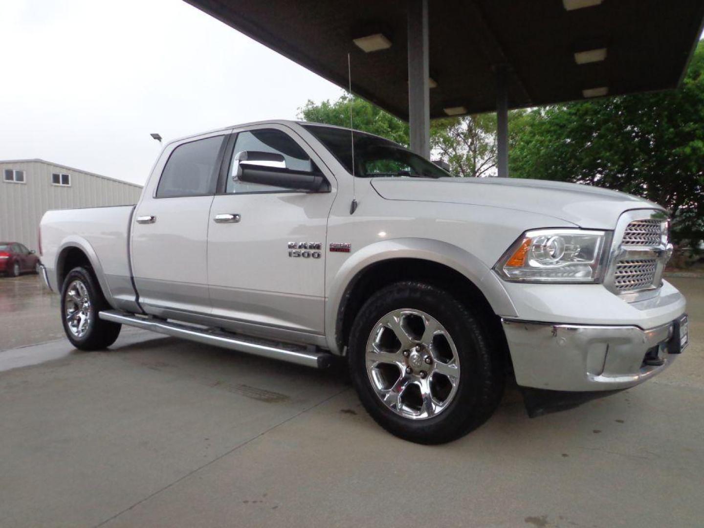 2014 WHITE RAM 1500 LARAMIE (1C6RR7VT9ES) with an 5.7L engine, Automatic transmission, located at 6610 L St., Omaha, NE, 68117, (402) 731-7800, 41.212872, -96.014702 - SHARP LARAMIE 2-OWNERS CLEAN CARFAX LOW MILEAGE LOADED WITH FRONT HEATED/COOLED SEATS, REAR HEATED SEATS, SUNROOF, NAV, BACKUP CAM, POWER REAR WINDOW, ALPINE AUDIO, REMOTE START AND MUCH MORE! *****We have found that most customers do the majority of their shopping online before visiting a de - Photo#2