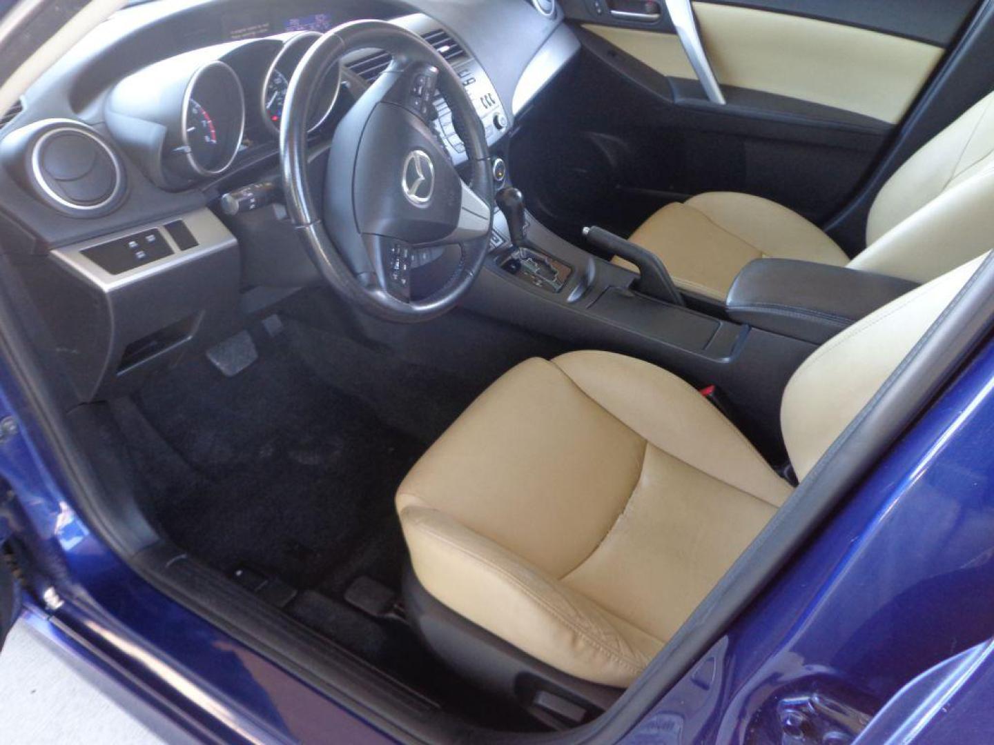 2012 BLUE MAZDA 3 S (JM1BL1M54C1) with an 2.5L engine, Automatic transmission, located at 6610 L St., Omaha, NE, 68117, (402) 731-7800, 41.212872, -96.014702 - 2-OWNER CLEAN CARFAX LOW MILEAGE LOADED WITH HEATED LEATHER, NAV, SUNROOF, BOSE AUDIO AND NEWER TIRES! *****We have found that most customers do the majority of their shopping online before visiting a dealership. For this reason we feel it necessary to have a competitive price on our used ve - Photo#15