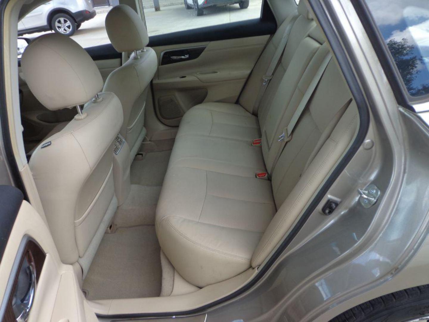 2013 TAN NISSAN ALTIMA 2.5 SL (1N4AL3AP6DN) with an 2.5L engine, Continuously Variable transmission, located at 6610 L St., Omaha, NE, 68117, (402) 731-7800, 41.212872, -96.014702 - Photo#15