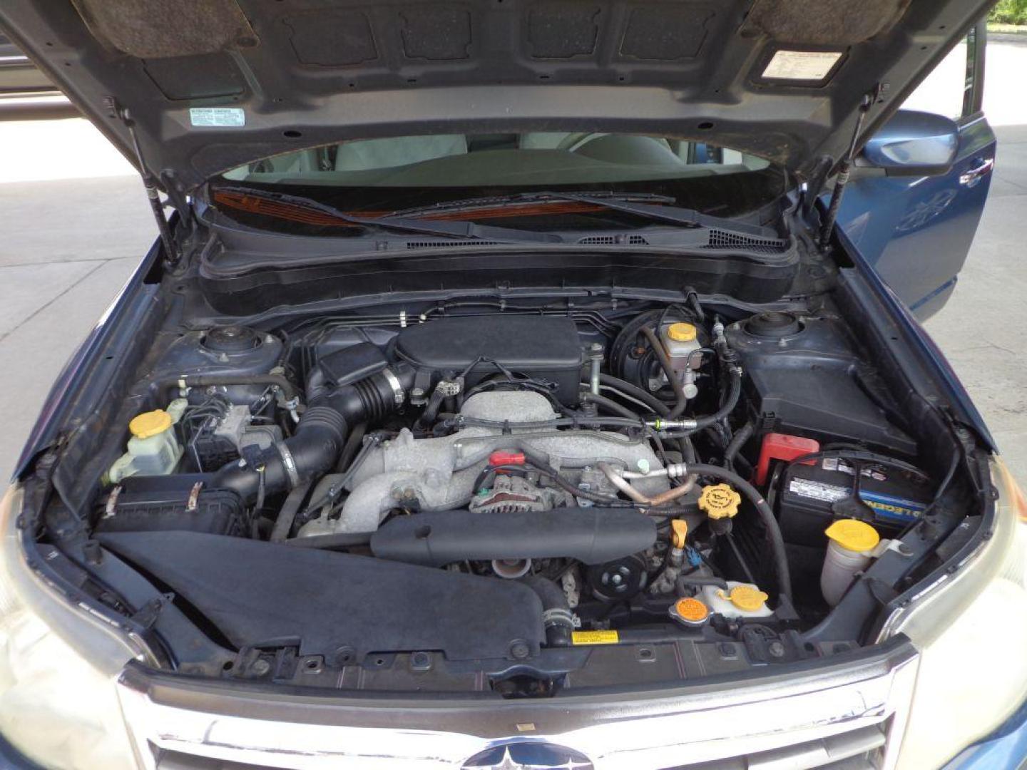 2009 BLUE SUBARU FORESTER 2.5X PREMIUM (JF2SH63639H) with an 2.5L engine, Automatic transmission, located at 6610 L St., Omaha, NE, 68117, (402) 731-7800, 41.212872, -96.014702 - Photo#11