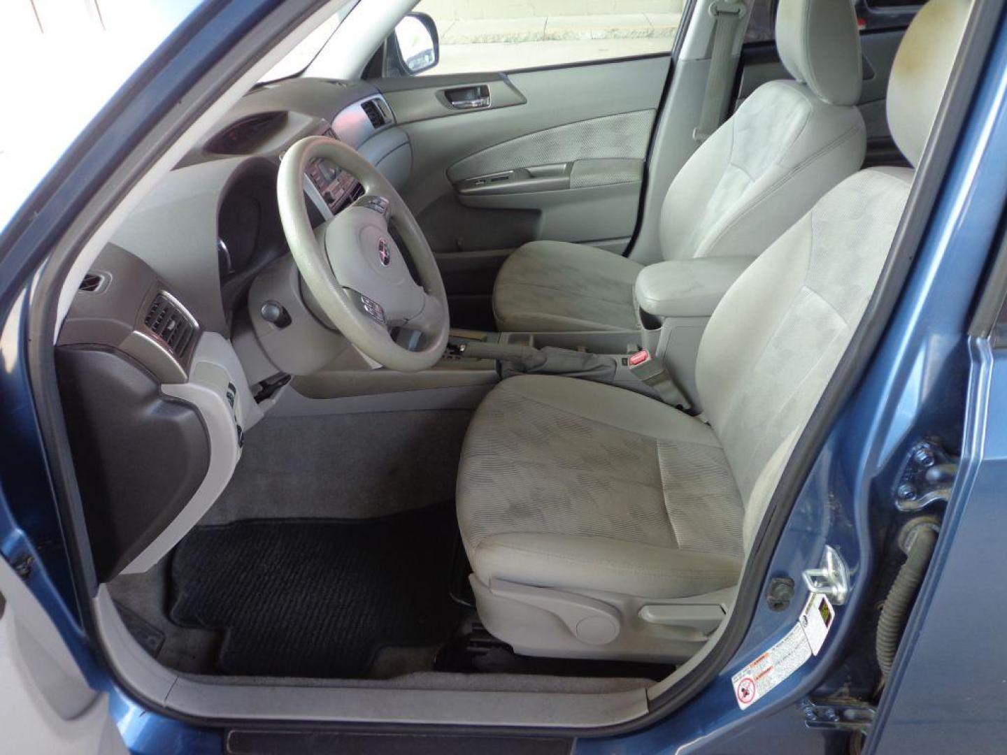 2009 BLUE SUBARU FORESTER 2.5X PREMIUM (JF2SH63639H) with an 2.5L engine, Automatic transmission, located at 6610 L St., Omaha, NE, 68117, (402) 731-7800, 41.212872, -96.014702 - Photo#12