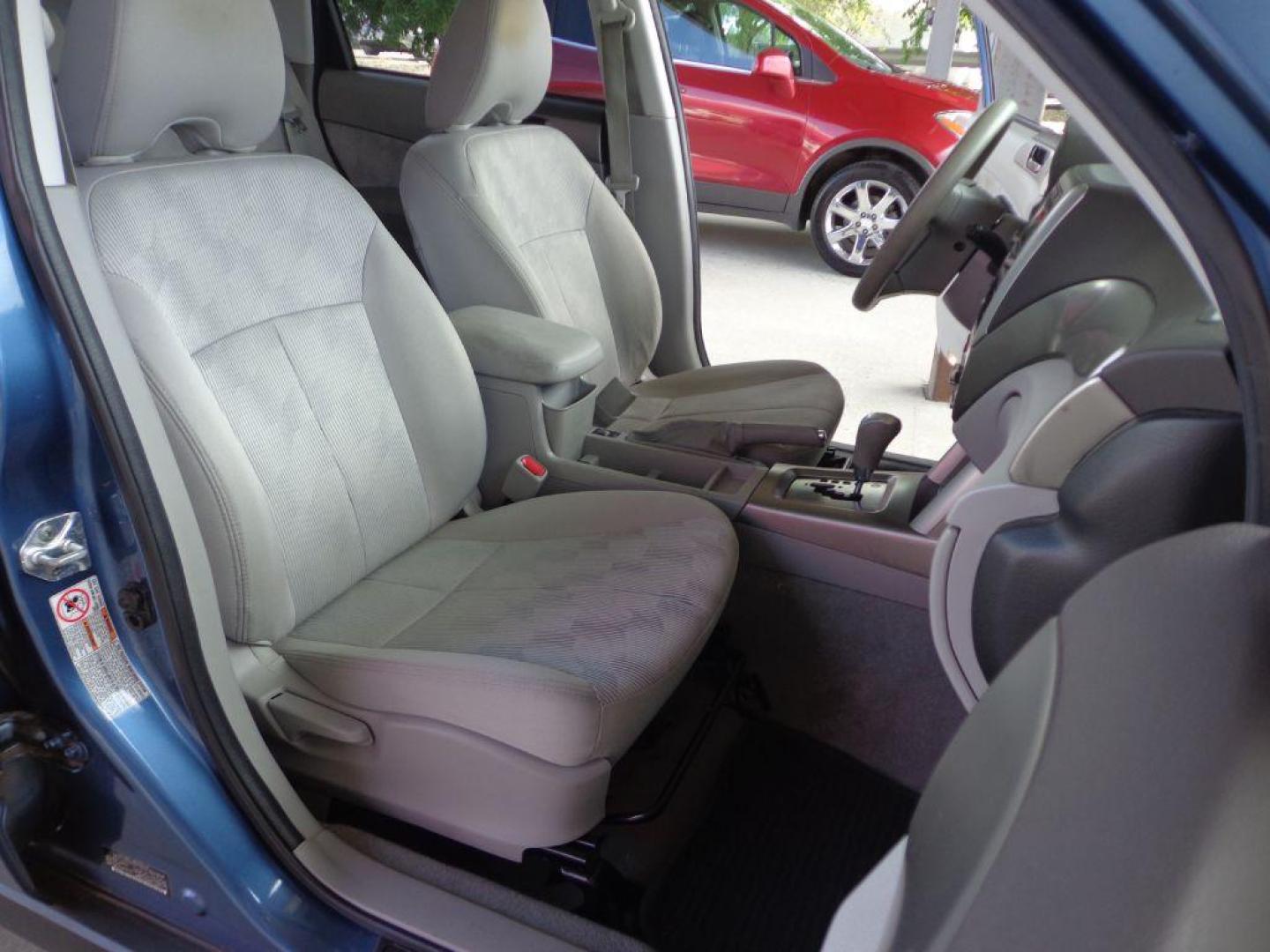 2009 BLUE SUBARU FORESTER 2.5X PREMIUM (JF2SH63639H) with an 2.5L engine, Automatic transmission, located at 6610 L St., Omaha, NE, 68117, (402) 731-7800, 41.212872, -96.014702 - Photo#16
