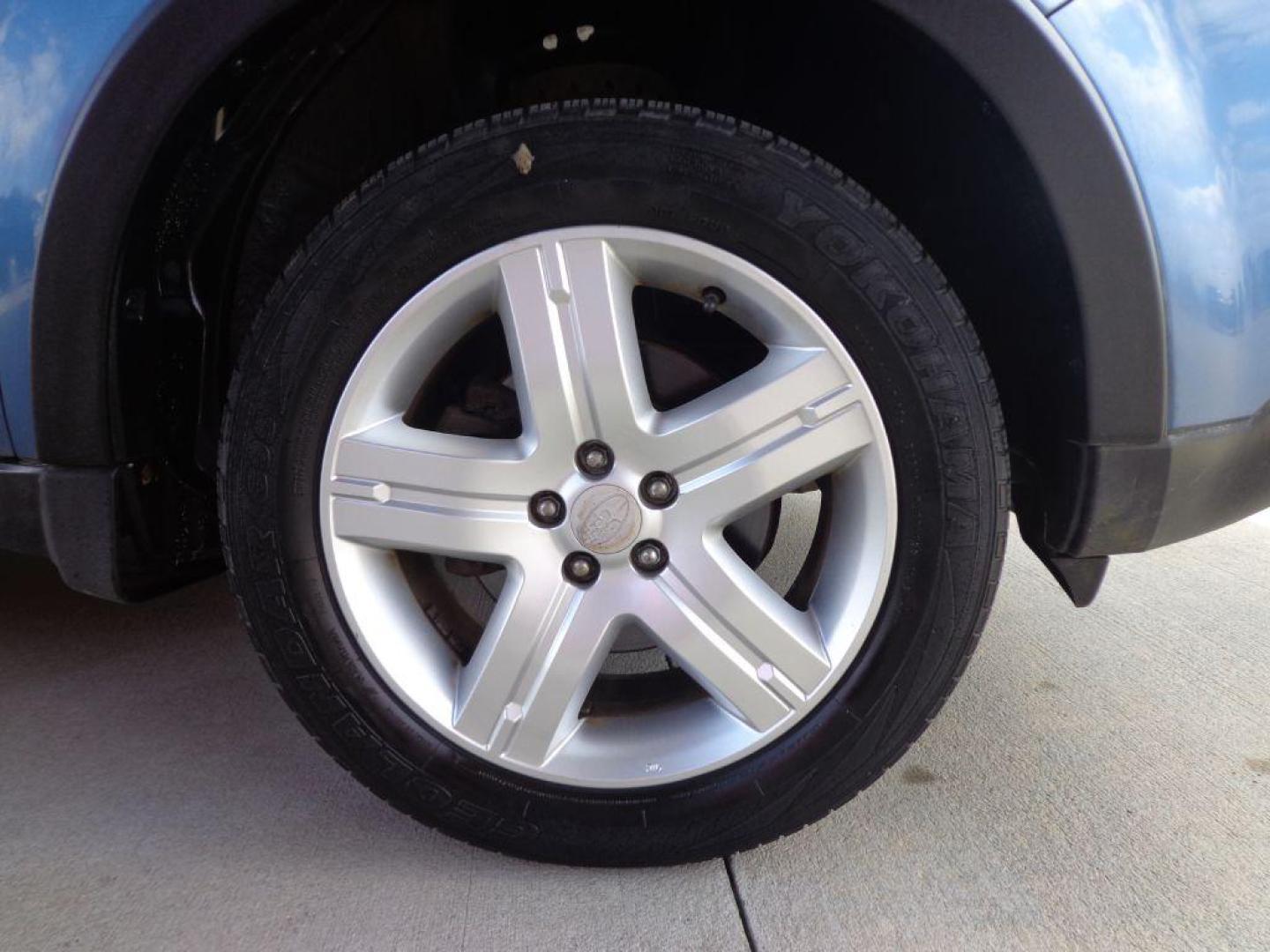 2009 BLUE SUBARU FORESTER 2.5X PREMIUM (JF2SH63639H) with an 2.5L engine, Automatic transmission, located at 6610 L St., Omaha, NE, 68117, (402) 731-7800, 41.212872, -96.014702 - Photo#8