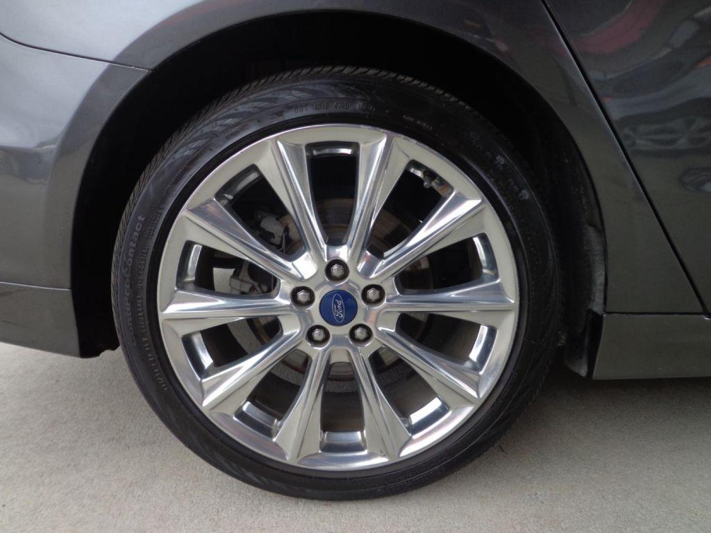 2017 GRAY FORD FUSION TITANIUM (3FA6P0K95HR) with an 2.0L engine, Automatic transmission, located at 6610 L St., Omaha, NE, 68117, (402) 731-7800, 41.212872, -96.014702 - SHARP TITANIUM PACKAGE WITH A CLEAN CARFAX, LOW MILES, ALL THE OPTIONS AND NEWER TIRES! *****We have found that most customers do the majority of their shopping online before visiting a dealership. For this reason we feel it necessary to have a competitive price on our used vehicles right up - Photo#9