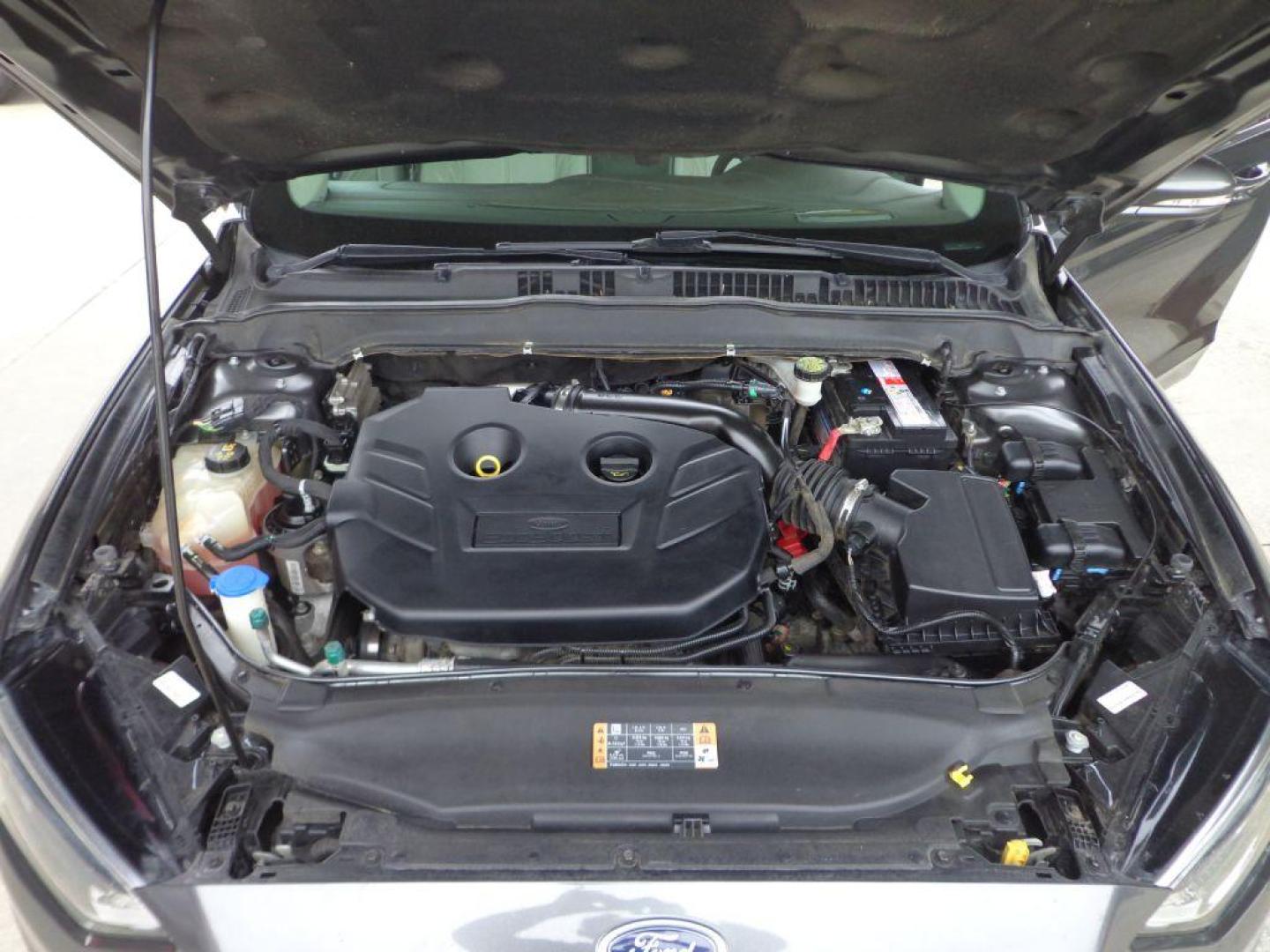 2017 GRAY FORD FUSION TITANIUM (3FA6P0K95HR) with an 2.0L engine, Automatic transmission, located at 6610 L St., Omaha, NE, 68117, (402) 731-7800, 41.212872, -96.014702 - SHARP TITANIUM PACKAGE WITH A CLEAN CARFAX, LOW MILES, ALL THE OPTIONS AND NEWER TIRES! *****We have found that most customers do the majority of their shopping online before visiting a dealership. For this reason we feel it necessary to have a competitive price on our used vehicles right up - Photo#11