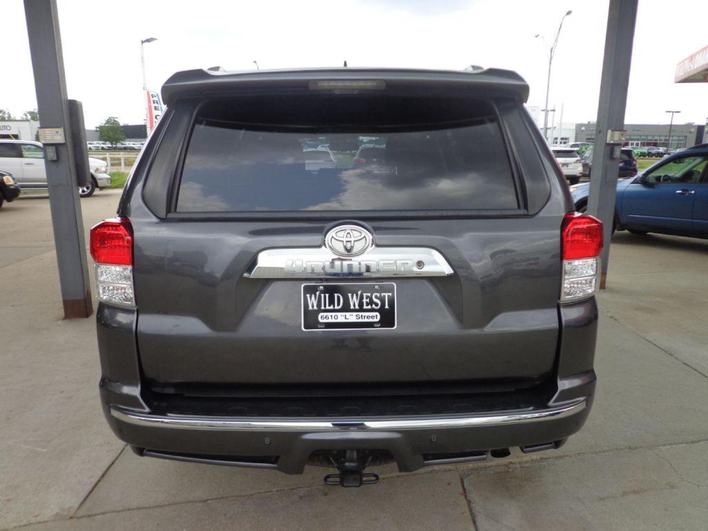 2013 GRAY TOYOTA 4RUNNER SR5 (JTEBU5JR9D5) with an 4.0L engine, Automatic transmission, located at 6610 L St., Omaha, NE, 68117, (402) 731-7800, 41.212872, -96.014702 - 1-OWNER CLEAN CARFAX, LOW MILEAGE LOADED WITH HEATED LEATHER, SUNROOF, NAV AND BACKUP CAM! *****We have found that most customers do the majority of their shopping online before visiting a dealership. For this reason we feel it necessary to have a competitive price on our used vehicles right up - Photo#4