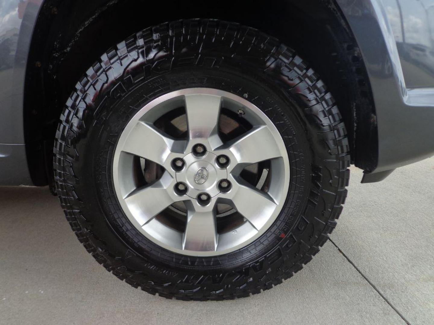 2013 GRAY TOYOTA 4RUNNER SR5 (JTEBU5JR9D5) with an 4.0L engine, Automatic transmission, located at 6610 L St., Omaha, NE, 68117, (402) 731-7800, 41.212872, -96.014702 - 1-OWNER CLEAN CARFAX, LOW MILEAGE LOADED WITH HEATED LEATHER, SUNROOF, NAV AND BACKUP CAM! *****We have found that most customers do the majority of their shopping online before visiting a dealership. For this reason we feel it necessary to have a competitive price on our used vehicles right up - Photo#8