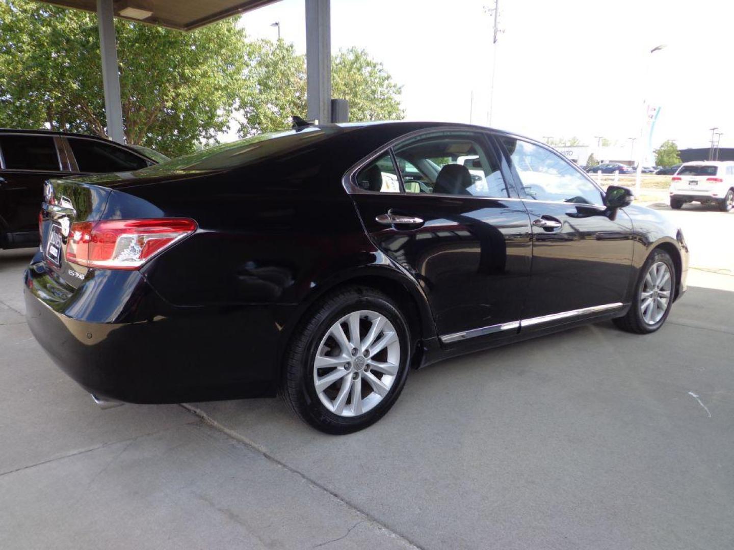 2010 BLACK LEXUS ES 350 (JTHBK1EGXA2) with an 3.5L engine, Automatic transmission, located at 6610 L St., Omaha, NE, 68117, (402) 731-7800, 41.212872, -96.014702 - 2-OWNER CLEAN CARFAX LOW MILEAGE! *****We have found that most customers do the majority of their shopping online before visiting a dealership. For this reason we feel it necessary to have a competitive price on our used vehicles right up front. We spend time researching the region to ensure ou - Photo#3