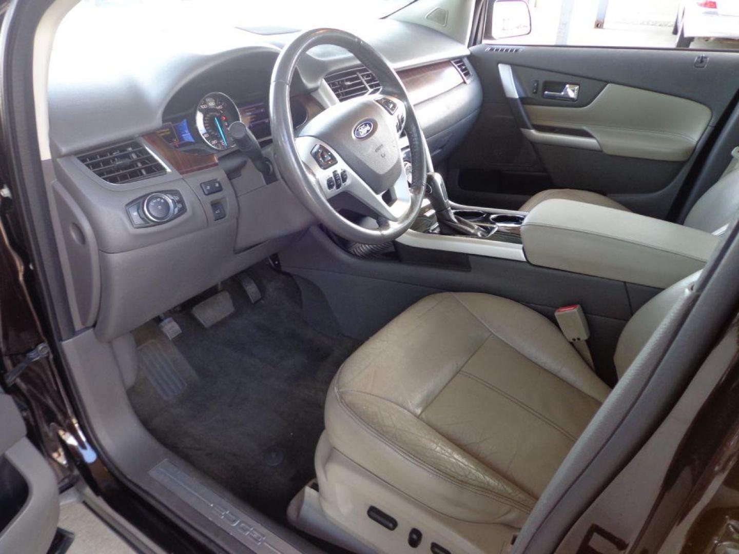 2013 BLACK FORD EDGE LIMITED (2FMDK4KC2DB) with an 3.5L engine, Automatic transmission, located at 6610 L St., Omaha, NE, 68117, (402) 731-7800, 41.212872, -96.014702 - SHARP LIMITED WITH LOW MILEAGE, CLEAN CARFAX, NAV, BACKUP CAM, PANORAMIC ROOF, BLIND SPOT ASSIST, ADAPTIVE CRUISE AND NEWER TIRES! *****We have found that most customers do the majority of their shopping online before visiting a dealership. For this reason we feel it necessary to have a compe - Photo#11