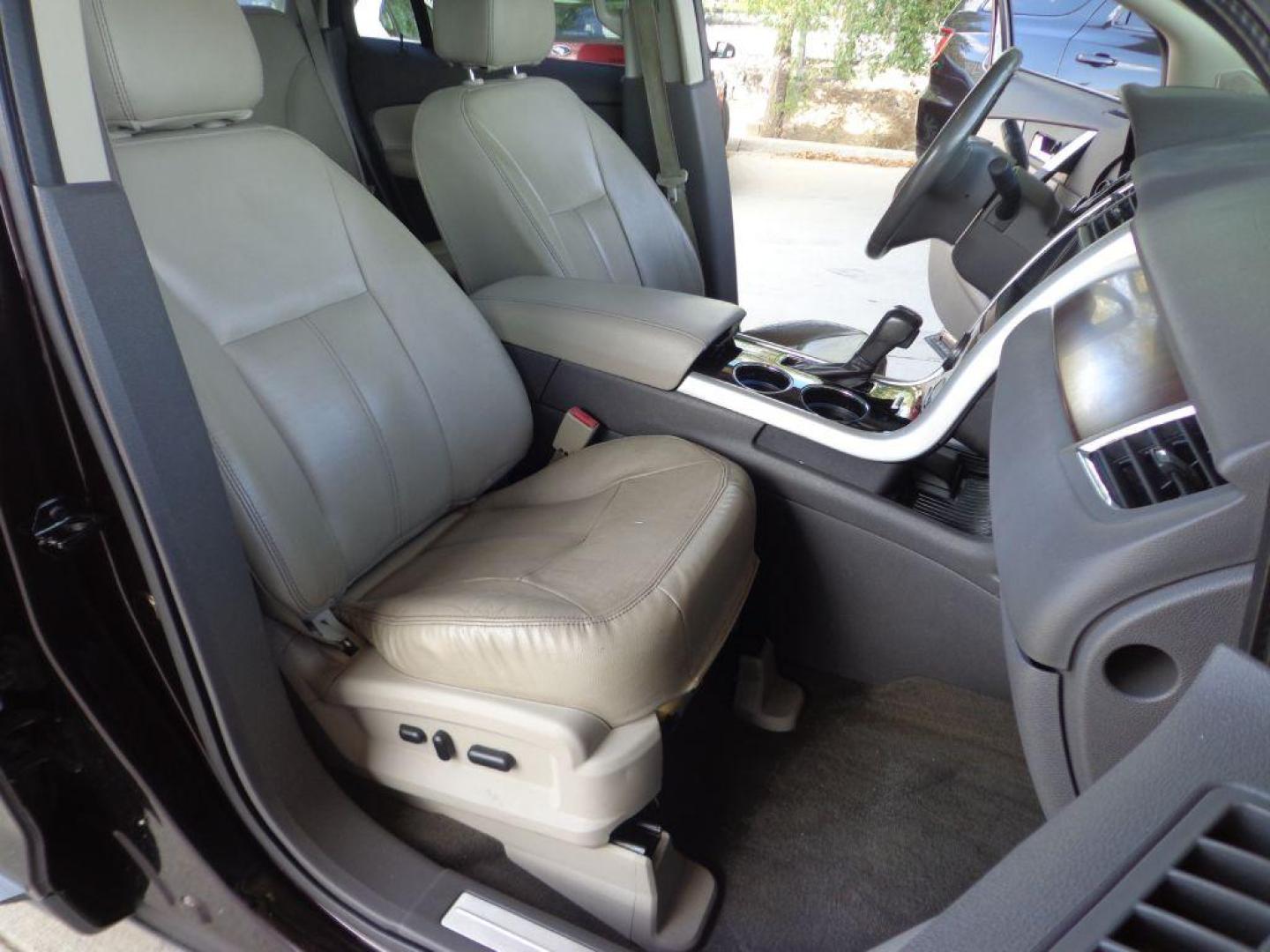 2013 BLACK FORD EDGE LIMITED (2FMDK4KC2DB) with an 3.5L engine, Automatic transmission, located at 6610 L St., Omaha, NE, 68117, (402) 731-7800, 41.212872, -96.014702 - SHARP LIMITED WITH LOW MILEAGE, CLEAN CARFAX, NAV, BACKUP CAM, PANORAMIC ROOF, BLIND SPOT ASSIST, ADAPTIVE CRUISE AND NEWER TIRES! *****We have found that most customers do the majority of their shopping online before visiting a dealership. For this reason we feel it necessary to have a compe - Photo#13