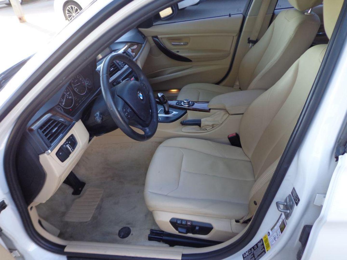 2013 WHITE BMW 328 XI (WBA3B3C53DF) with an 2.0L engine, Automatic transmission, located at 6610 L St., Omaha, NE, 68117, (402) 731-7800, 41.212872, -96.014702 - SHARP XI MODEL WITH LOW MILEAGE AND A CLEAN CARFAX! *****We have found that most customers do the majority of their shopping online before visiting a dealership. For this reason we feel it necessary to have a competitive price on our used vehicles right up front. We spend time researching the r - Photo#12