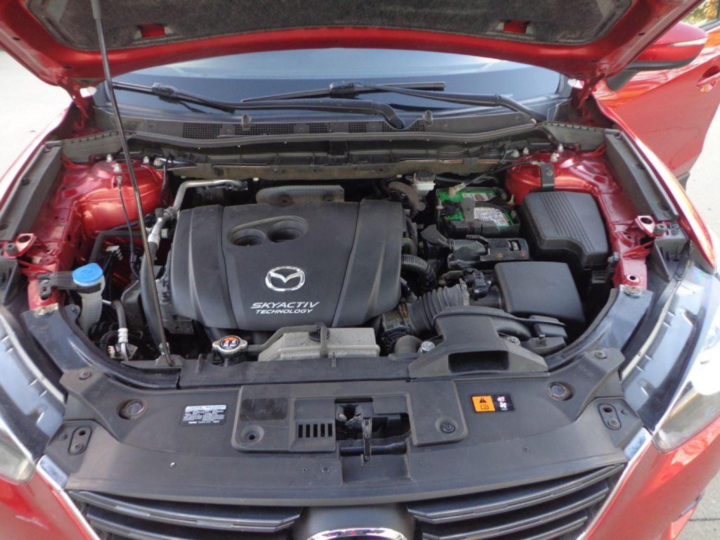 2016 RED MAZDA CX-5 TOURING (JM3KE4CY2G0) with an 2.5L engine, Automatic transmission, located at 6610 L St., Omaha, NE, 68117, (402) 731-7800, 41.212872, -96.014702 - Photo#11
