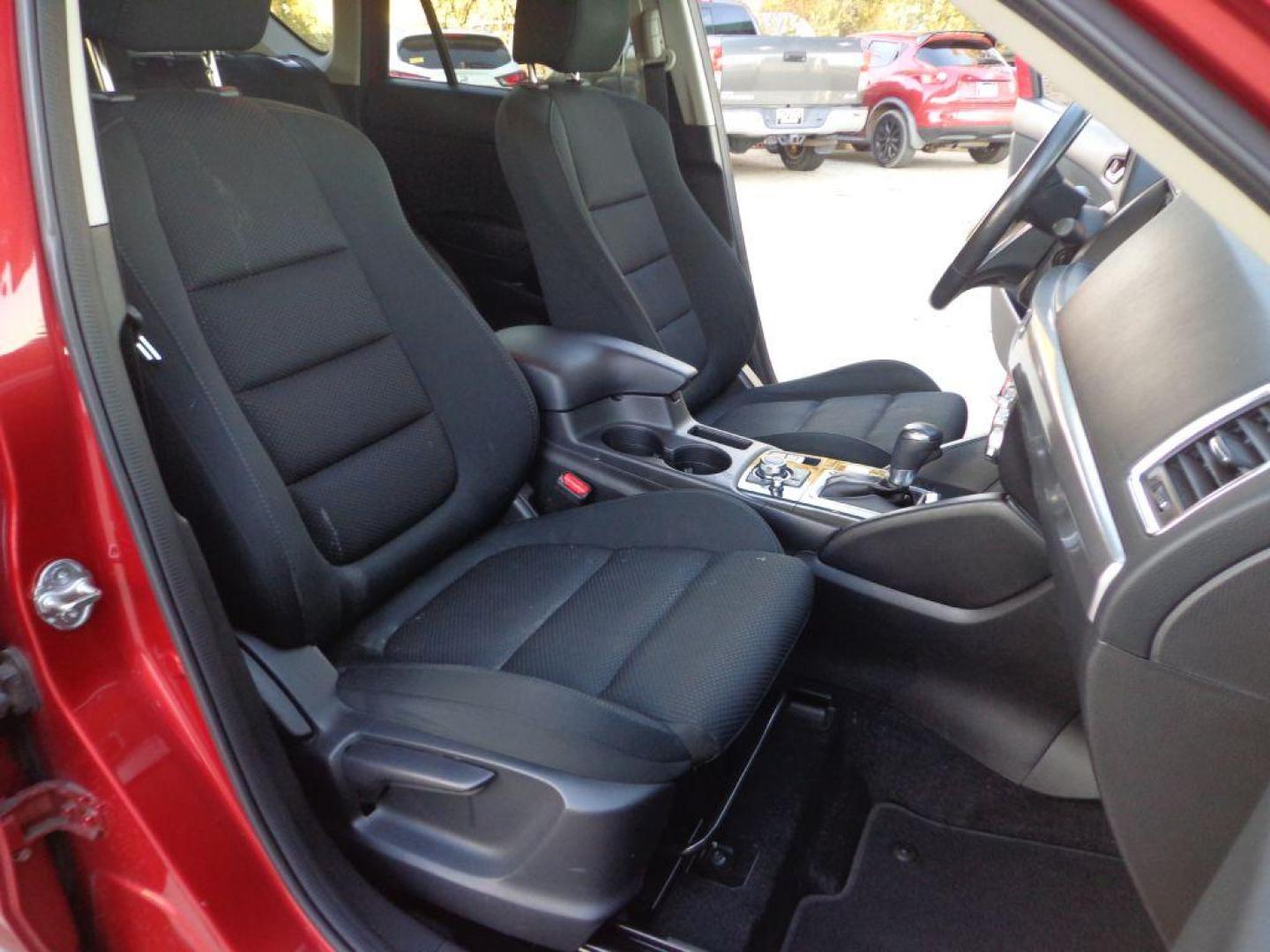 2016 RED MAZDA CX-5 TOURING (JM3KE4CY2G0) with an 2.5L engine, Automatic transmission, located at 6610 L St., Omaha, NE, 68117, (402) 731-7800, 41.212872, -96.014702 - Photo#16