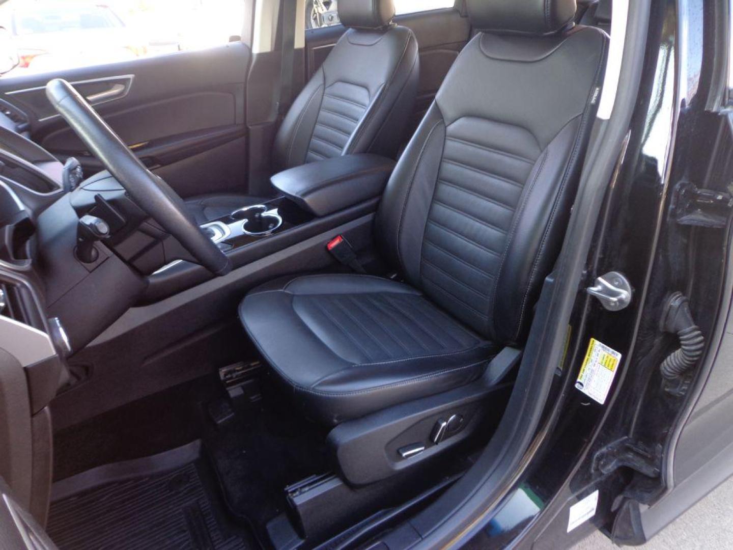 2018 BLACK FORD EDGE SEL (2FMPK4J9XJB) with an 2.0L engine, Automatic transmission, located at 6610 L St., Omaha, NE, 68117, (402) 731-7800, 41.212872, -96.014702 - Photo#13