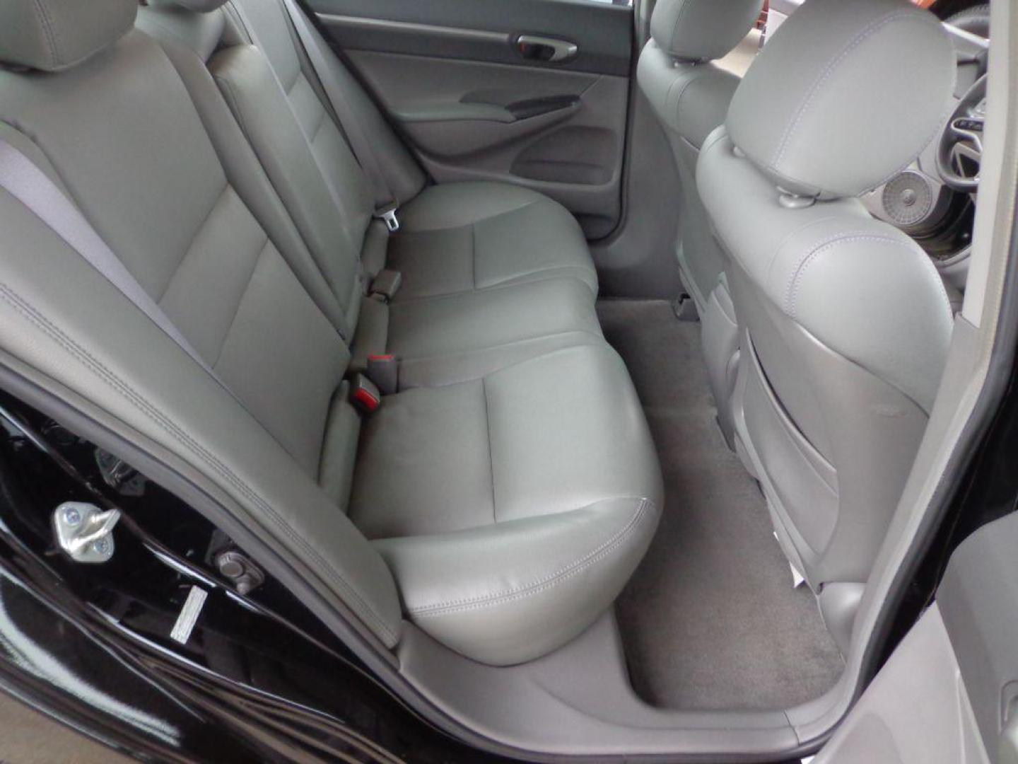 2011 BLACK HONDA CIVIC EX (19XFA1F82BE) with an 1.8L engine, Automatic transmission, located at 6610 L St., Omaha, NE, 68117, (402) 731-7800, 41.212872, -96.014702 - Photo#18