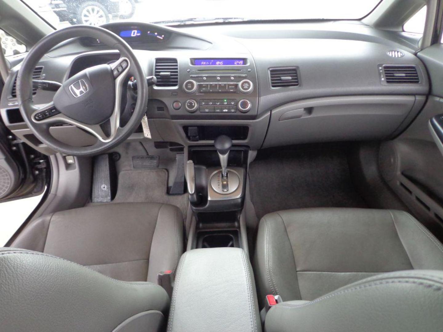 2011 BLACK HONDA CIVIC EX (19XFA1F82BE) with an 1.8L engine, Automatic transmission, located at 6610 L St., Omaha, NE, 68117, (402) 731-7800, 41.212872, -96.014702 - Photo#19