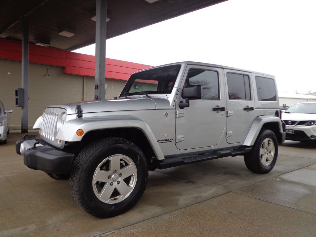 photo of 2012 JEEP WRANGLER UNLIMI SAHARA