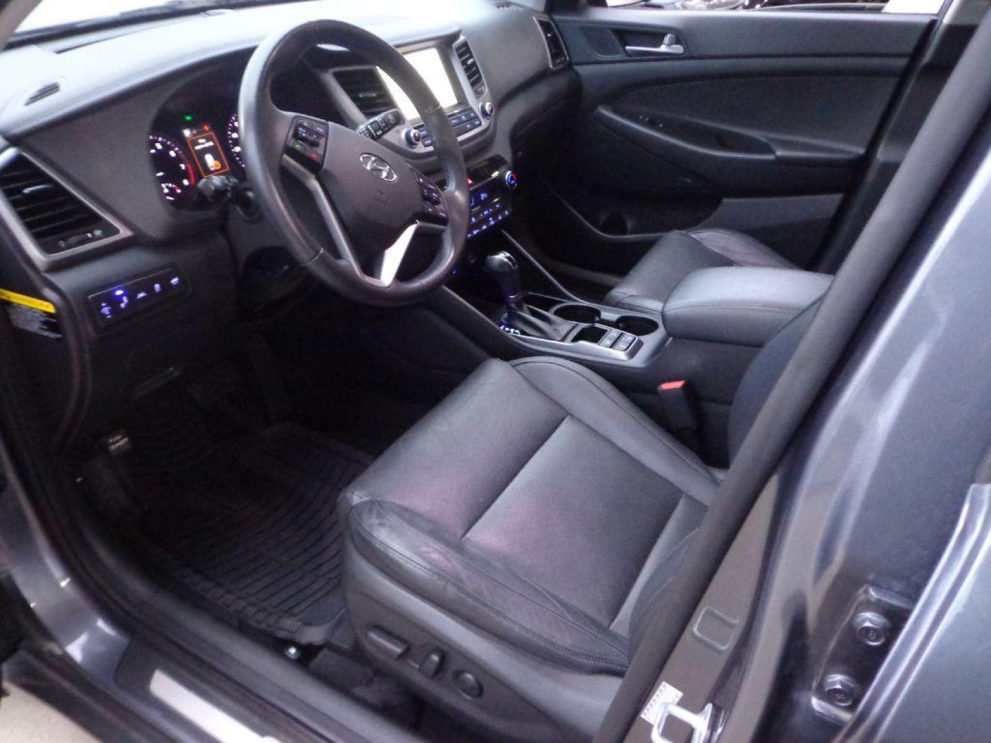 2017 GRAY HYUNDAI TUCSON LIMITED (KM8J3CA24HU) with an 1.6L engine, Automatic transmission, located at 6610 L St., Omaha, NE, 68117, (402) 731-7800, 41.212872, -96.014702 - SHARP LIMITED MODEL WITH A CLEAN CARFAX, LOW MILEAGE, ULTIMATE PACKAGE, PANO ROOF, DRIVER ASSIST, PREMIUM AUDIO, HEATED/COOLED SEATS, NAV AND MUCH MORE! *****We have found that most customers do the majority of their shopping online before visiting a dealership. For this reason we feel it nece - Photo#14