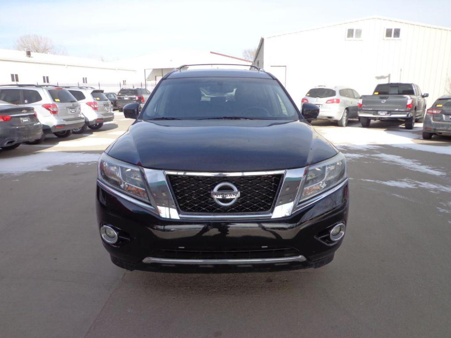 2014 BLACK NISSAN PATHFINDER PLATINUM (5N1AR2MM1EC) with an 3.5L engine, Continuously Variable transmission, located at 6610 L St., Omaha, NE, 68117, (402) 731-7800, 41.212872, -96.014702 - 1-OWNER, CLEAN CARFAX, LOW MILEAGE LOADED WITH THE PLATINUM PREMIUM PACKAGE AND NEWER TIRES! *****We have found that most customers do the majority of their shopping online before visiting a dealership. For this reason we feel it necessary to have a competitive price on our used vehicles ri - Photo#1