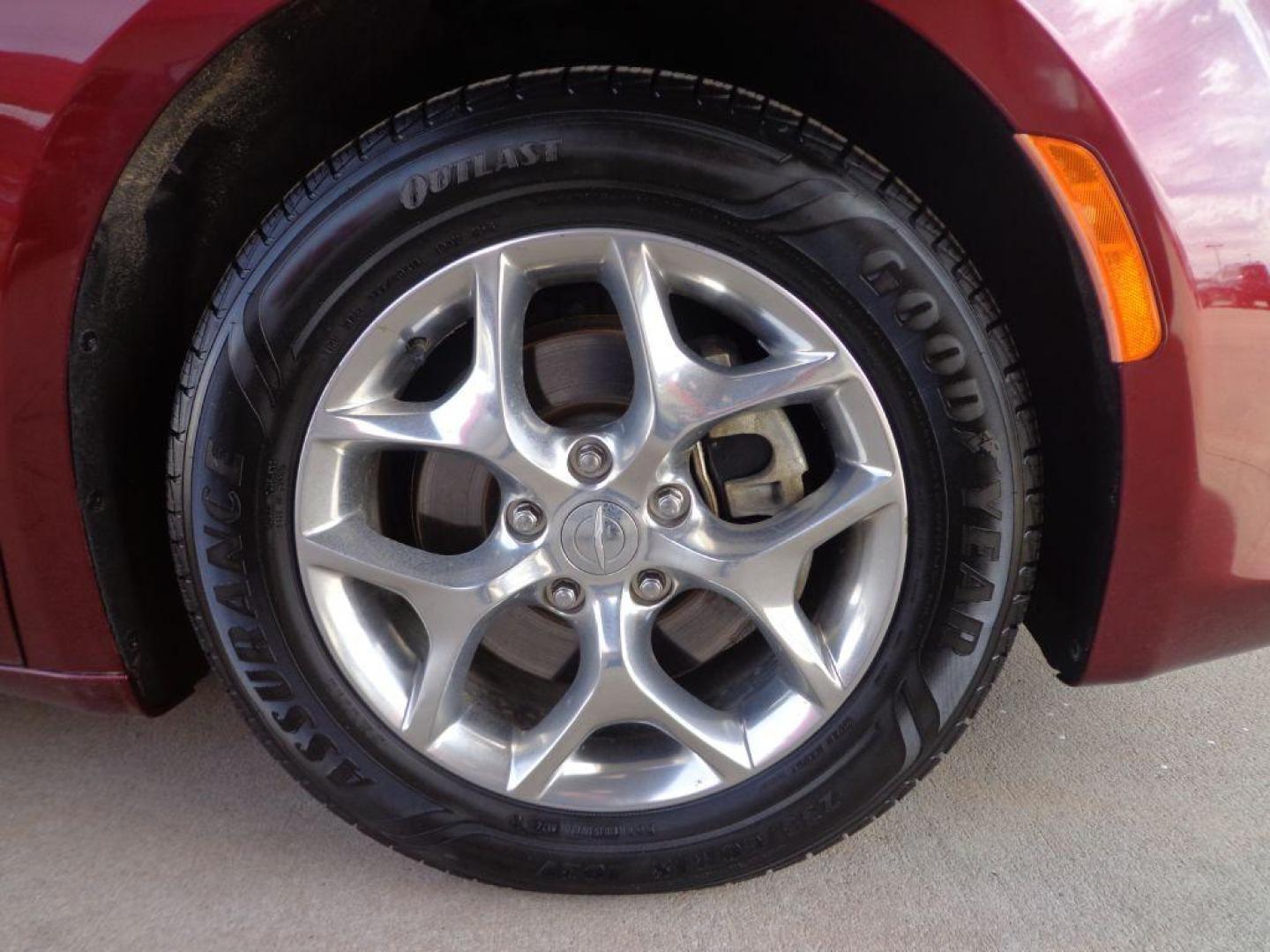 2018 MAROON CHRYSLER PACIFICA LIMITED (2C4RC1GG8JR) with an 3.6L engine, Automatic transmission, located at 6610 L St., Omaha, NE, 68117, (402) 731-7800, 41.212872, -96.014702 - SHARP LIMITED MODEL WITH A CLEAN CARFAX, NEWER TIRES AND MUCH MORE! Uconnectr 4C NAV with 8.4-Inch Display Apple CarPlayr Capable Google Android Autot Capable Tri-Pane Panoramic Sunroof Stow 'n Vact Integrated Vacuum powered by RIDGIDr Active Noise-Control System Heated Front Seats V - Photo#8