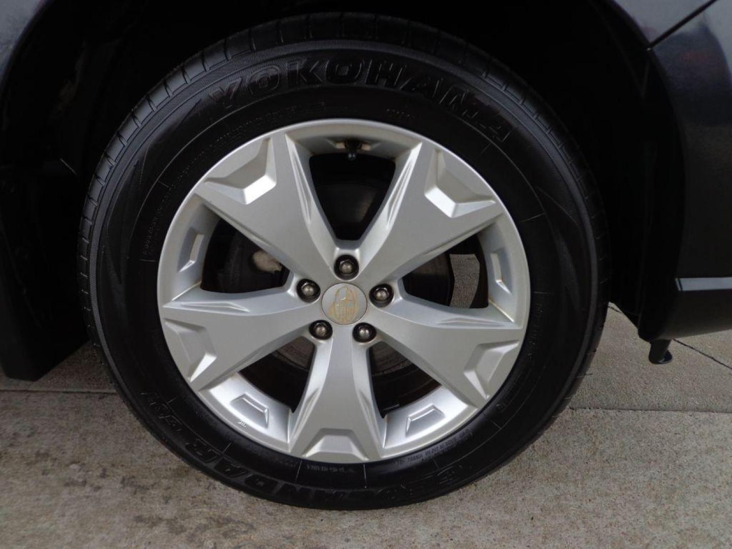 2015 GRAY SUBARU FORESTER 2.5I PREMIUM (JF2SJADCXFH) with an 2.5L engine, Continuously Variable transmission, located at 6610 L St., Omaha, NE, 68117, (402) 731-7800, 41.212872, -96.014702 - 1-OWNER, CLEAN CARFAX, LOW MILEAGE PANORAMIC ROOF, HEATED SEATS AND NEWER TIRES! *****We have found that most customers do the majority of their shopping online before visiting a dealership. For this reason we feel it necessary to have a competitive price on our used vehicles right up front. - Photo#8