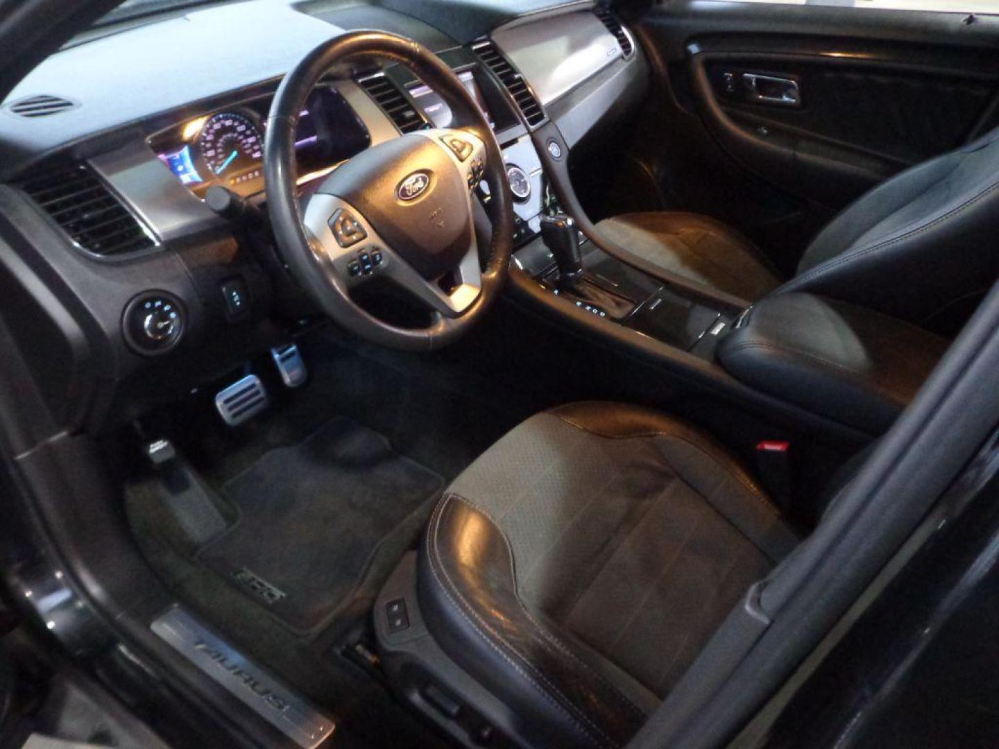 2013 BLACK FORD TAURUS SHO (1FAHP2KT0DG) with an 3.5L engine, Automatic transmission, located at 6610 L St., Omaha, NE, 68117, (402) 731-7800, 41.212872, -96.014702 - Photo#10