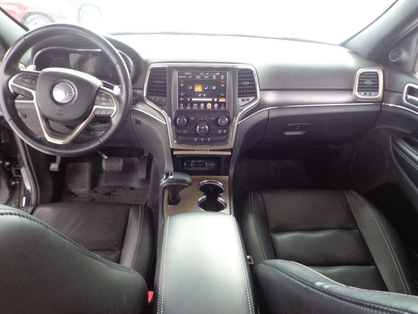 2015 BLACK JEEP GRAND CHEROKEE LIMITED (1C4RJFBGXFC) with an 3.6L engine, Automatic transmission, located at 6610 L St., Omaha, NE, 68117, (402) 731-7800, 41.212872, -96.014702 - 1-OWNER, CLEAN CARFAX, LOW MILEAGE, HEATED FRONT/REAR SEATS, SUNROOF, NAV AND NEWER TIRES! *****We have found that most customers do the majority of their shopping online before visiting a dealership. For this reason we feel it necessary to have a competitive price on our used vehicles right - Photo#21