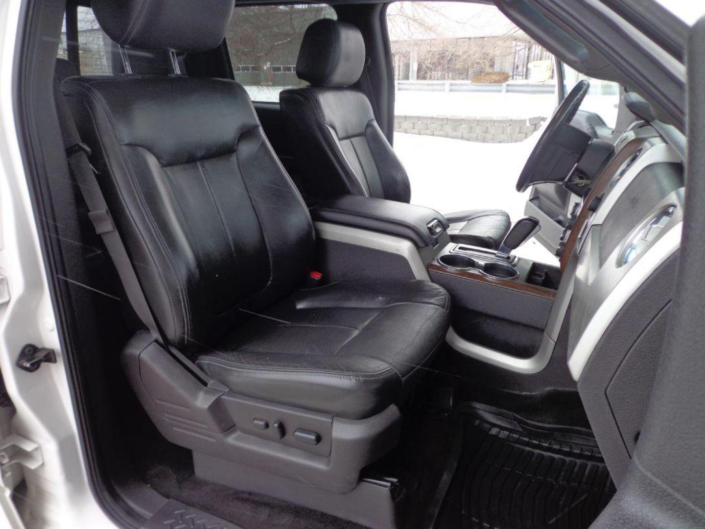 2013 WHITE FORD F150 SUPERCREW (1FTFW1EF6DF) with an 5.0L engine, Automatic transmission, located at 6610 L St., Omaha, NE, 68117, (402) 731-7800, 41.212872, -96.014702 - SHARP LARIAT 5.0 LOADED WITH OPTIONS AND NEWER TIRES! *****We have found that most customers do the majority of their shopping online before visiting a dealership. For this reason we feel it necessary to have a competitive price on our used vehicles right up front. We spend time researching t - Photo#16
