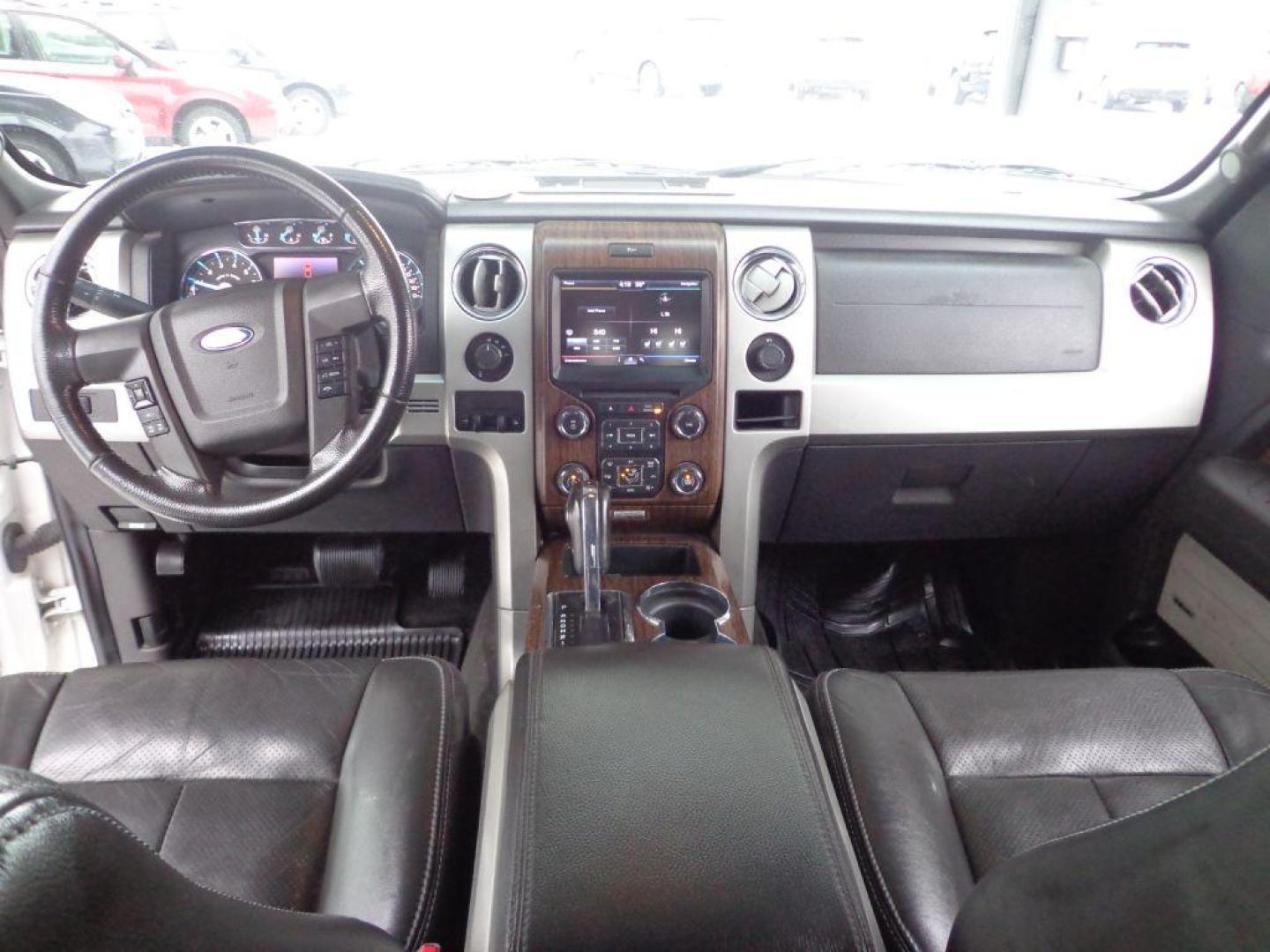 2013 WHITE FORD F150 SUPERCREW (1FTFW1EF6DF) with an 5.0L engine, Automatic transmission, located at 6610 L St., Omaha, NE, 68117, (402) 731-7800, 41.212872, -96.014702 - SHARP LARIAT 5.0 LOADED WITH OPTIONS AND NEWER TIRES! *****We have found that most customers do the majority of their shopping online before visiting a dealership. For this reason we feel it necessary to have a competitive price on our used vehicles right up front. We spend time researching t - Photo#20