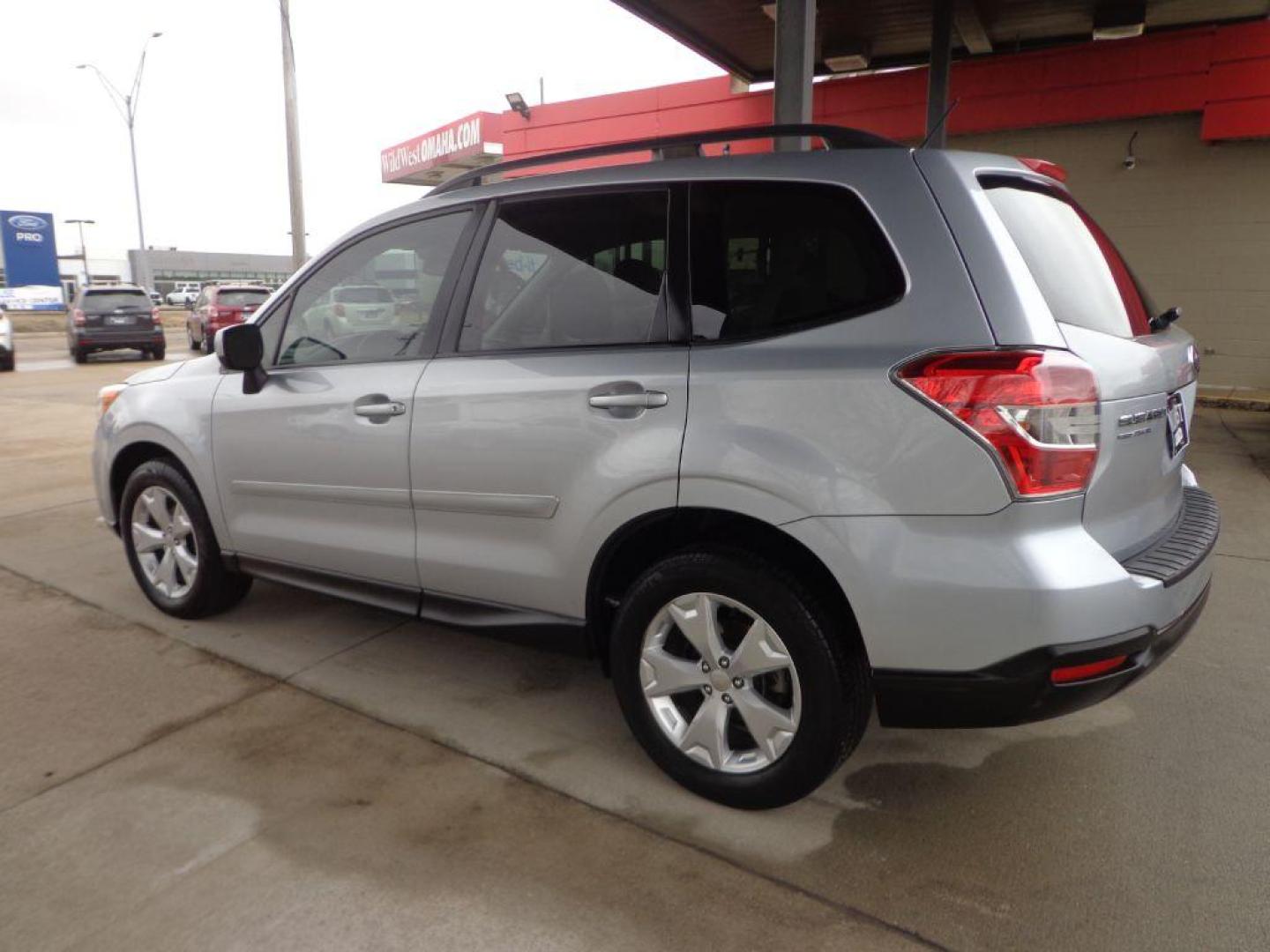 2015 SILVER SUBARU FORESTER 2.5I PREMIUM (JF2SJAFC0FH) with an 2.5L engine, Automatic transmission, located at 6610 L St., Omaha, NE, 68117, (402) 731-7800, 41.212872, -96.014702 - NICE LOW MILE PREMIUM WITH A CLEAN CARFAX, HEATED SEATS, SUNROOF, BACKUP CAM AND NEWER TIRES! *****We have found that most customers do the majority of their shopping online before visiting a dealership. For this reason we feel it necessary to have a competitive price on our used vehicles rig - Photo#5