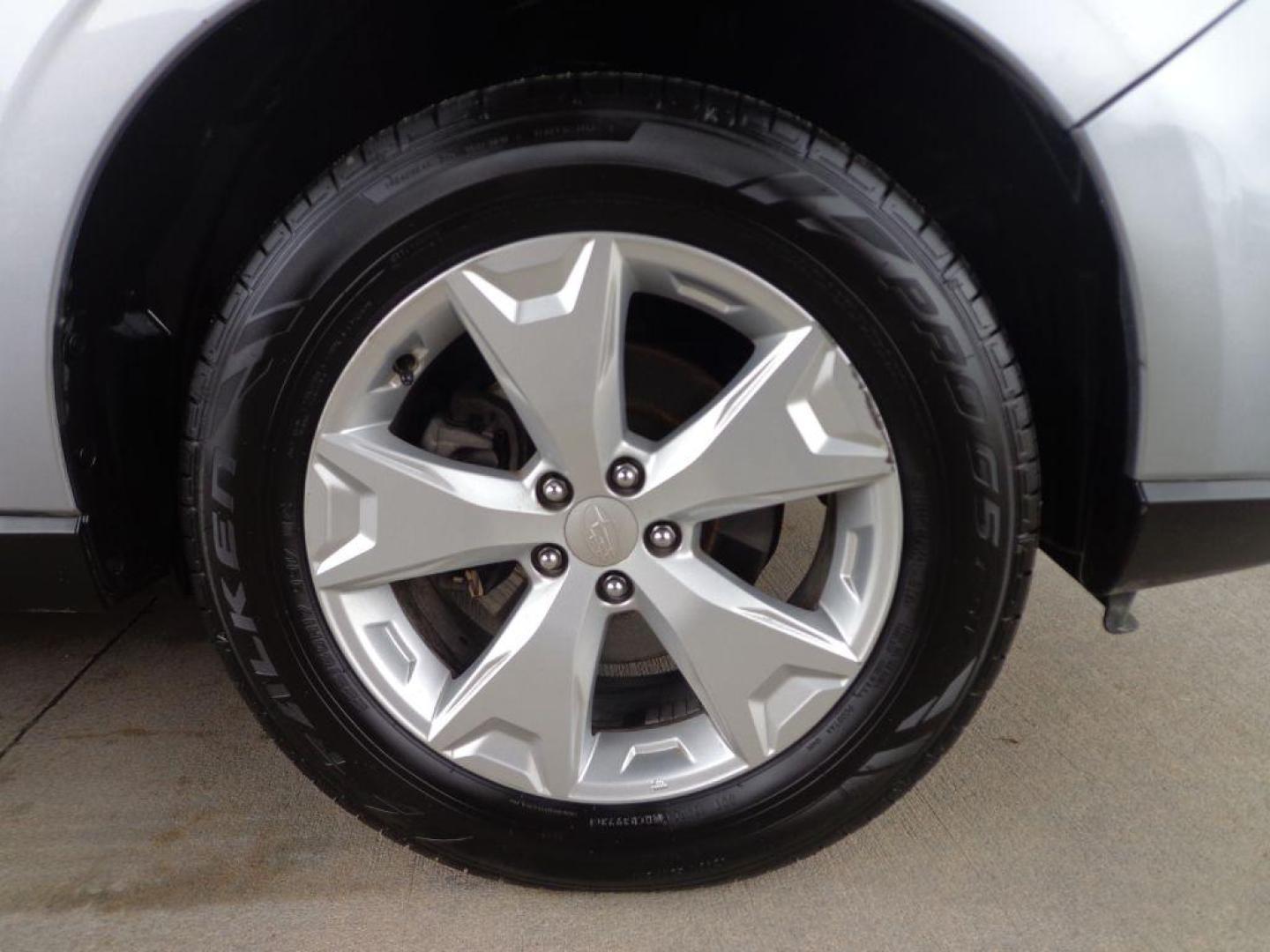 2015 SILVER SUBARU FORESTER 2.5I PREMIUM (JF2SJAFC0FH) with an 2.5L engine, Automatic transmission, located at 6610 L St., Omaha, NE, 68117, (402) 731-7800, 41.212872, -96.014702 - NICE LOW MILE PREMIUM WITH A CLEAN CARFAX, HEATED SEATS, SUNROOF, BACKUP CAM AND NEWER TIRES! *****We have found that most customers do the majority of their shopping online before visiting a dealership. For this reason we feel it necessary to have a competitive price on our used vehicles rig - Photo#8