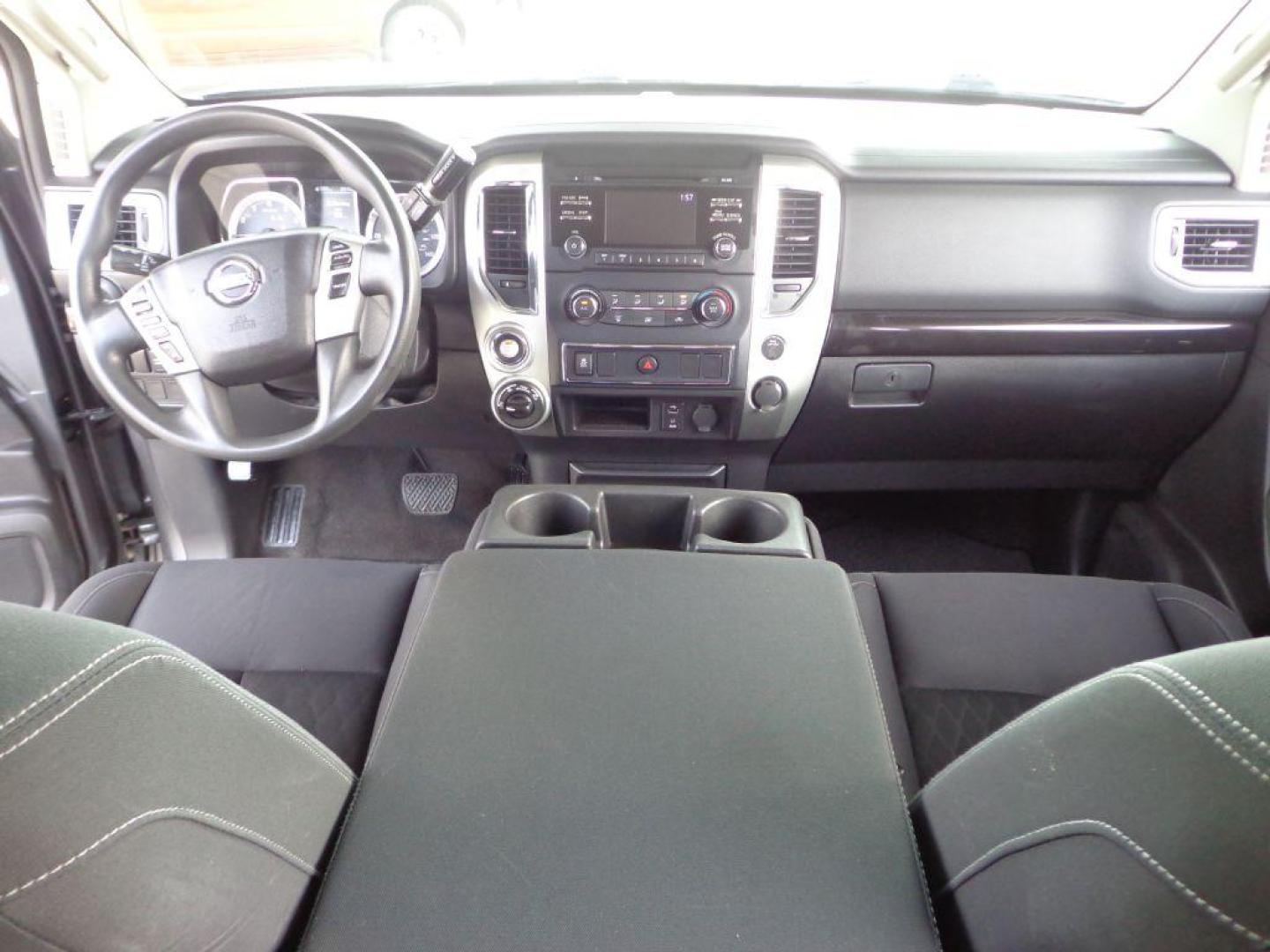 2018 GRAY NISSAN TITAN SV (1N6AA1EJ1JN) with an 5.6L engine, Automatic transmission, located at 6610 L St., Omaha, NE, 68117, (402) 731-7800, 41.212872, -96.014702 - SHARP 2-OWNER, CLEAN CARFAX, LOW MILEAGE WITH NEWER TIRES! *****We have found that most customers do the majority of their shopping online before visiting a dealership. For this reason we feel it necessary to have a competitive price on our used vehicles right up front. We spend time research - Photo#19